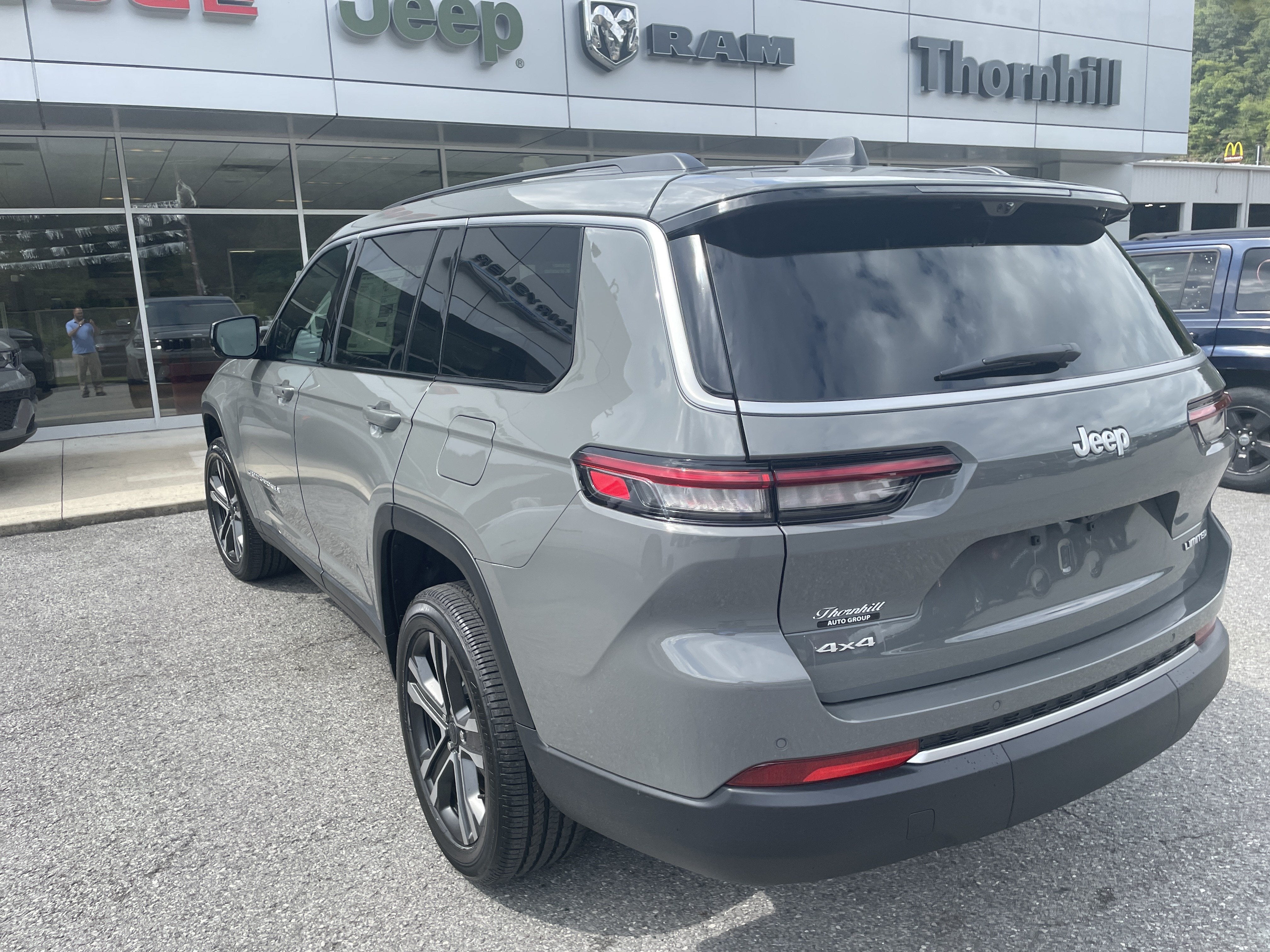 2027 Jeep Grand Cherokee Limited