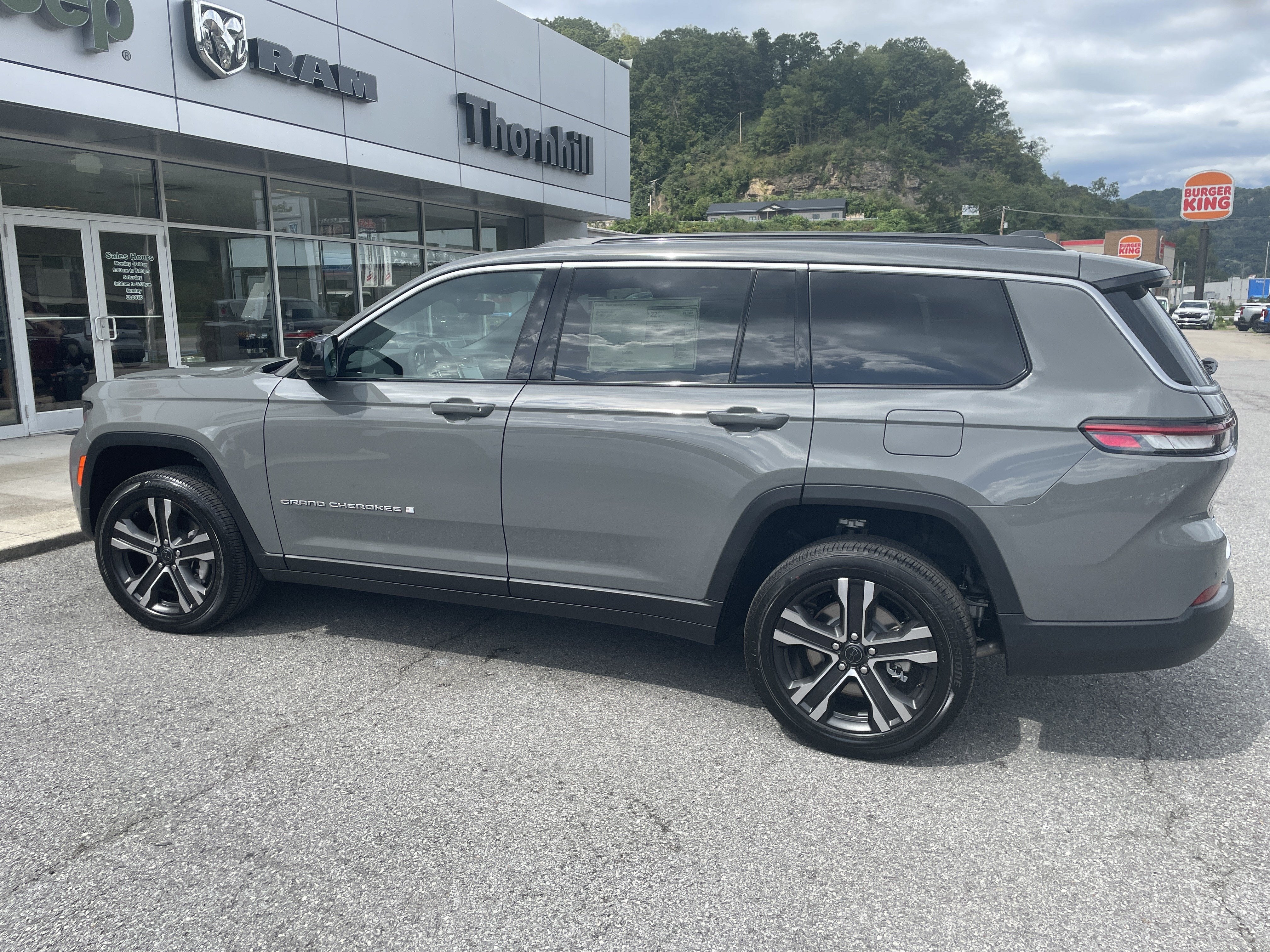 2027 Jeep Grand Cherokee Limited