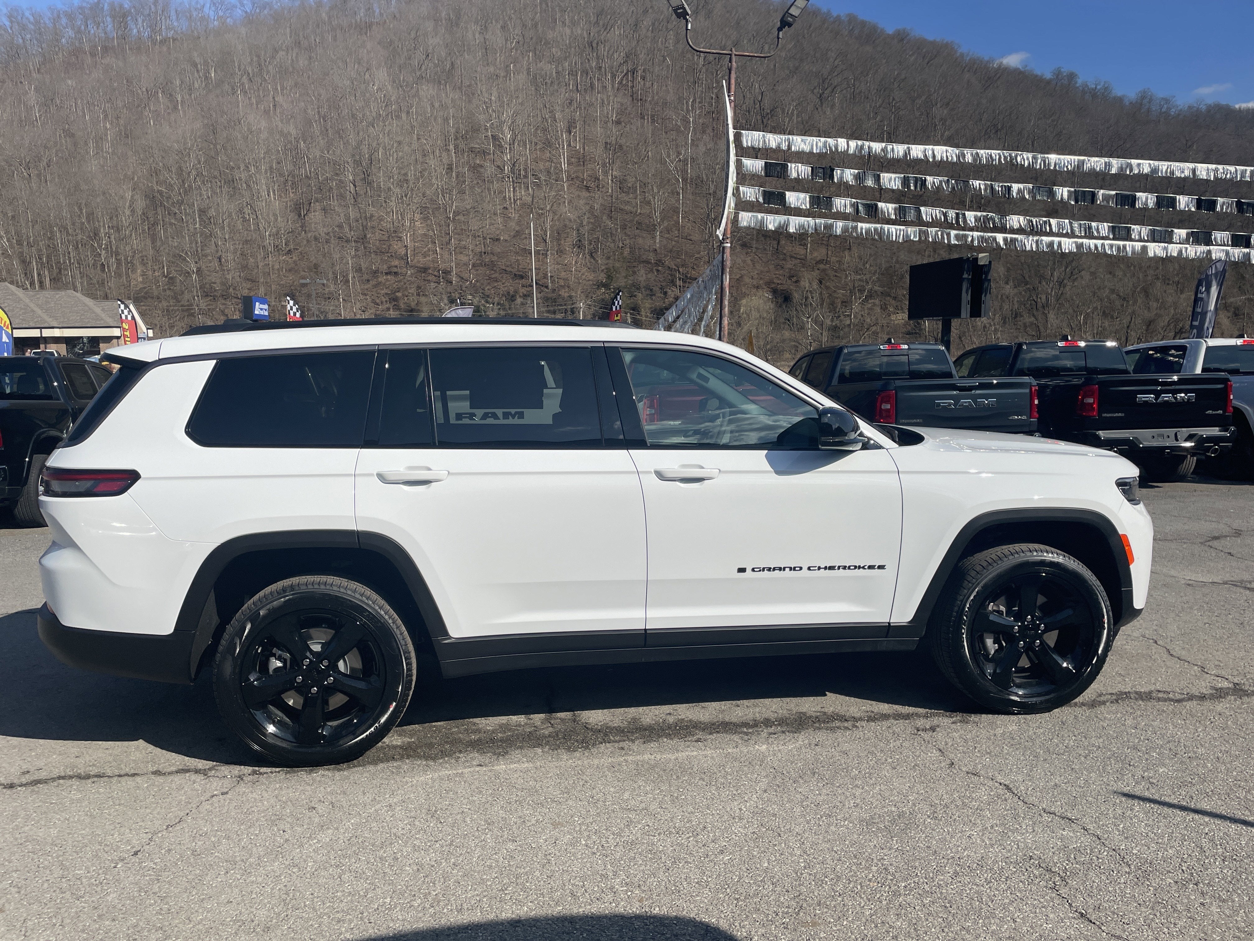2026 Jeep Grand Cherokee GRAND CHEROKEE L LIMITED 4X4