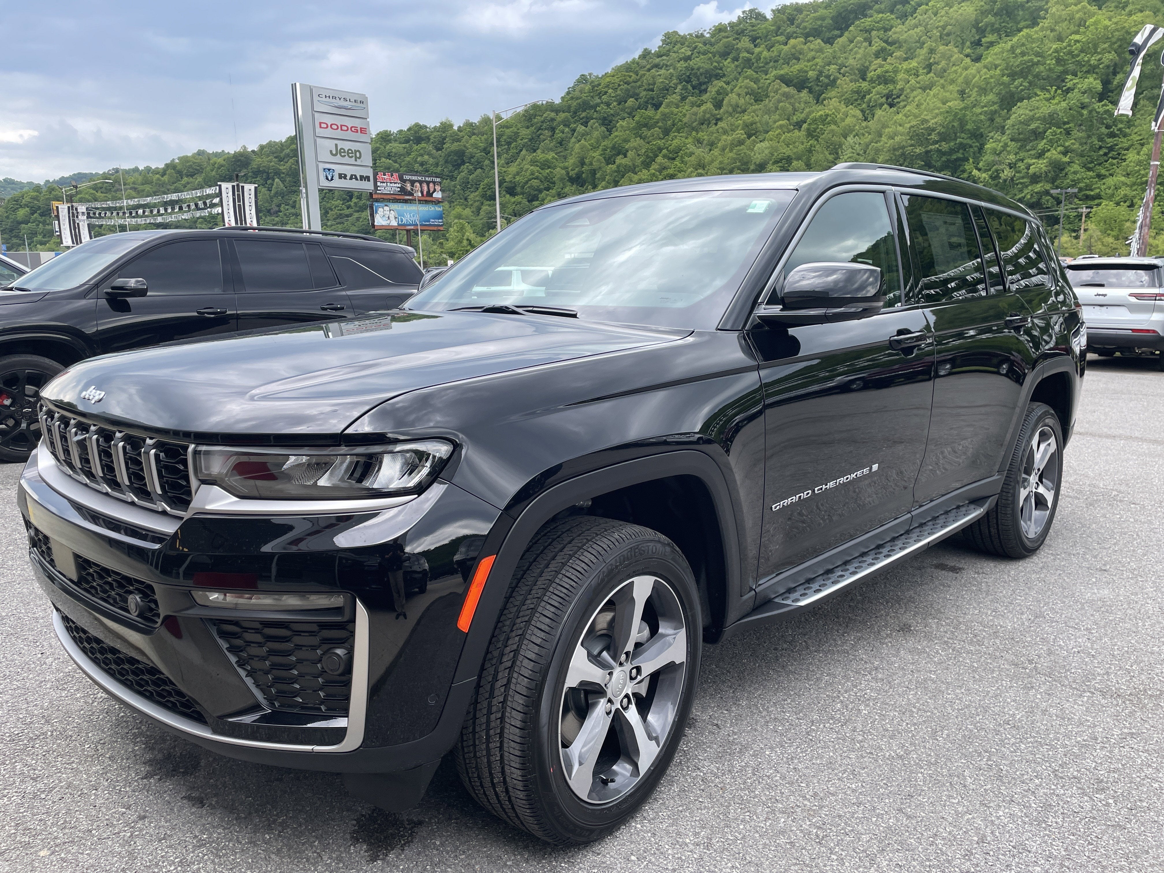 2026 Jeep Grand Cherokee GRAND CHEROKEE L LIMITED 4X4