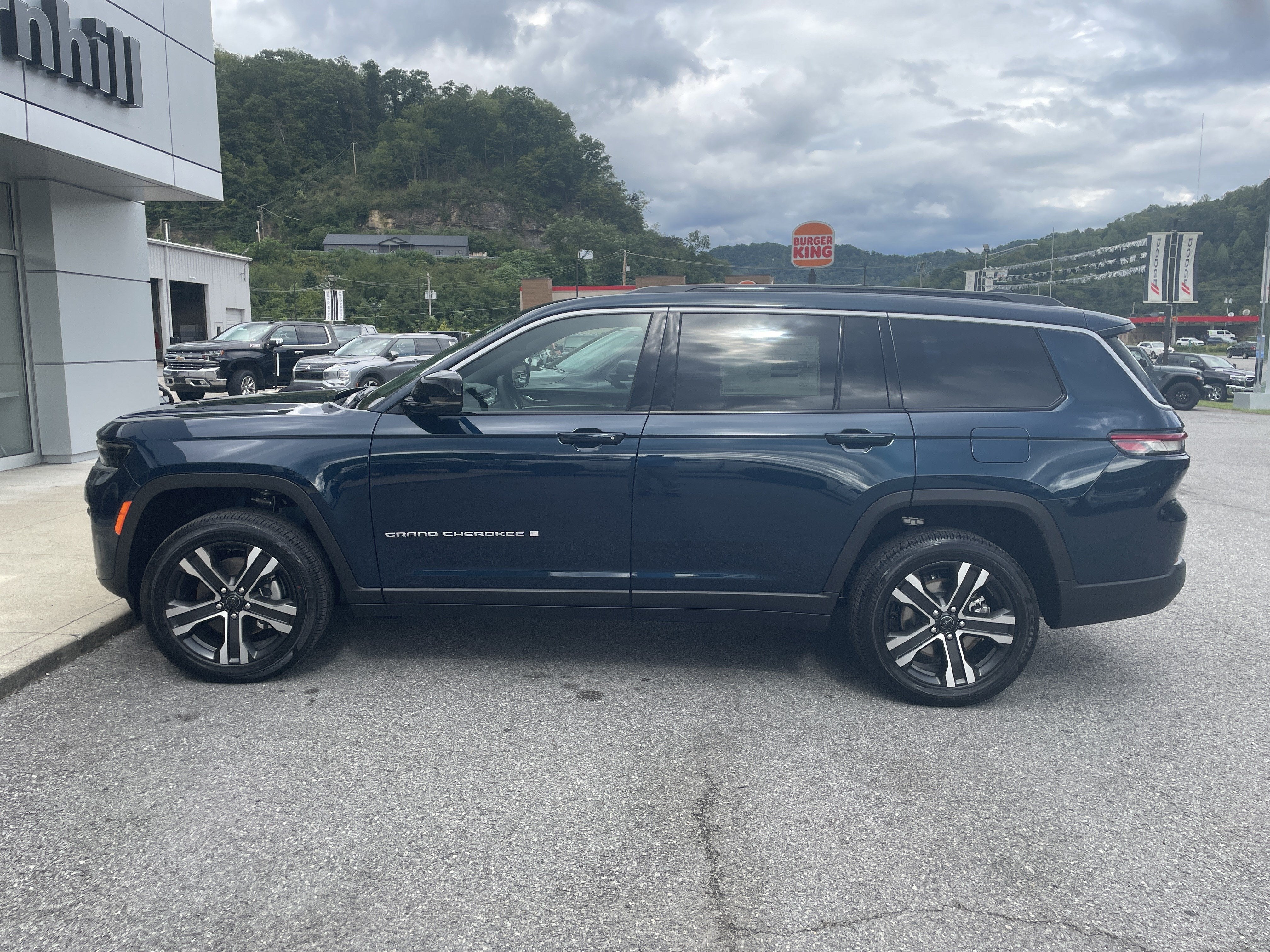 2027 Jeep Grand Cherokee Limited