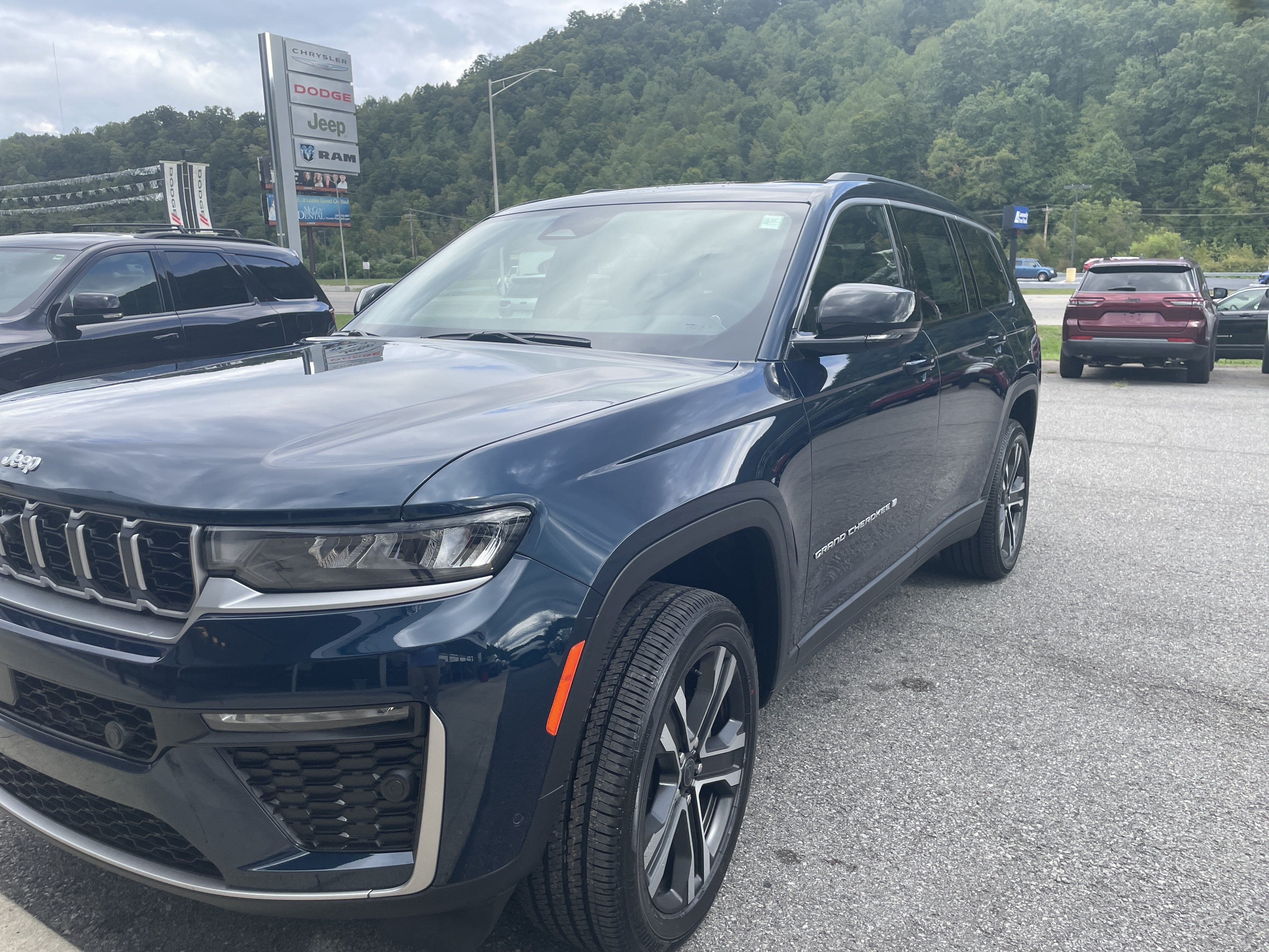 2027 Jeep Grand Cherokee Limited