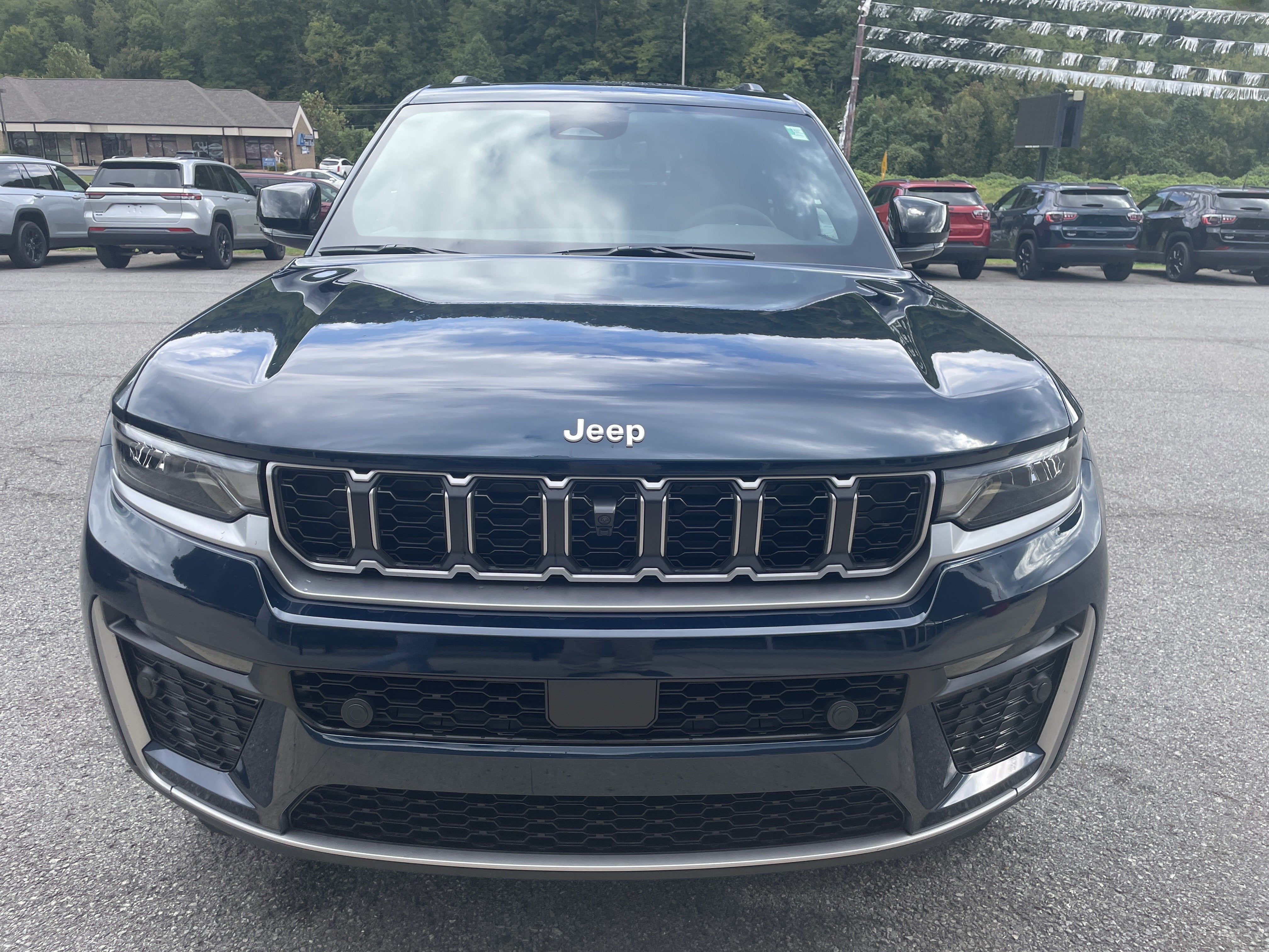 2027 Jeep Grand Cherokee Limited