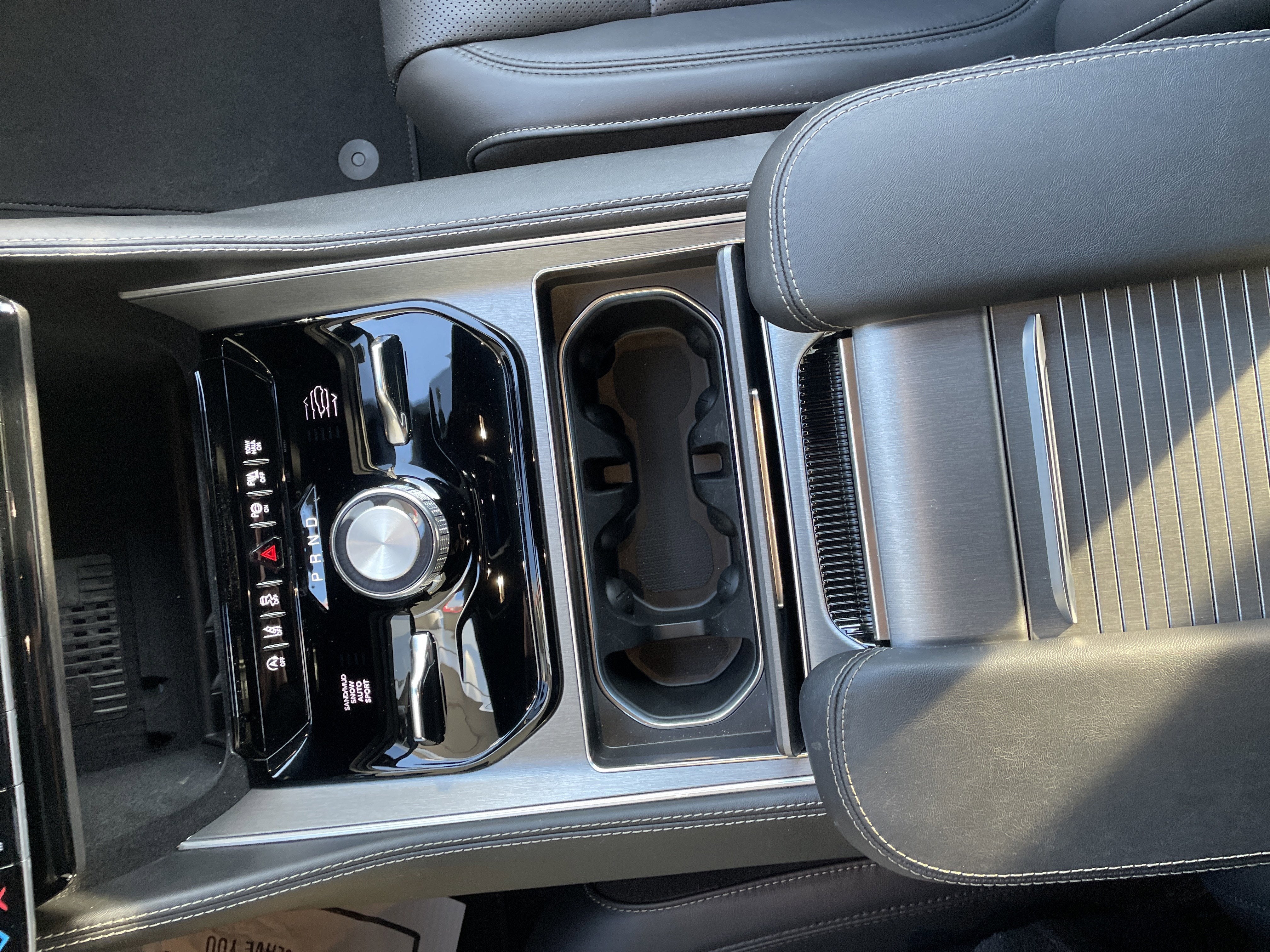 2026 Jeep Grand Wagoneer GRAND WAGONEER LIMITED RESERVE 4X4