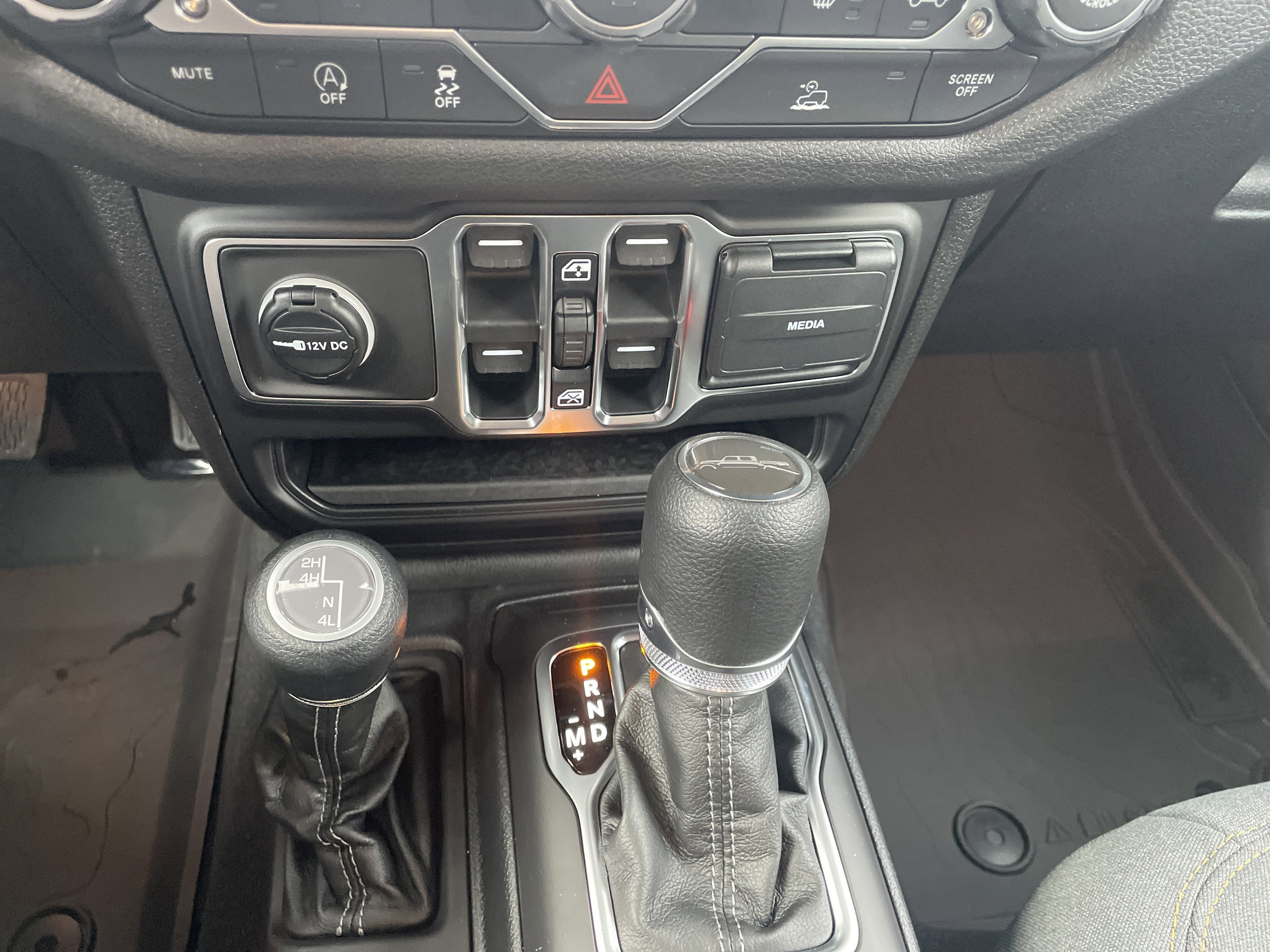 2023 Jeep Gladiator Overland 4x4