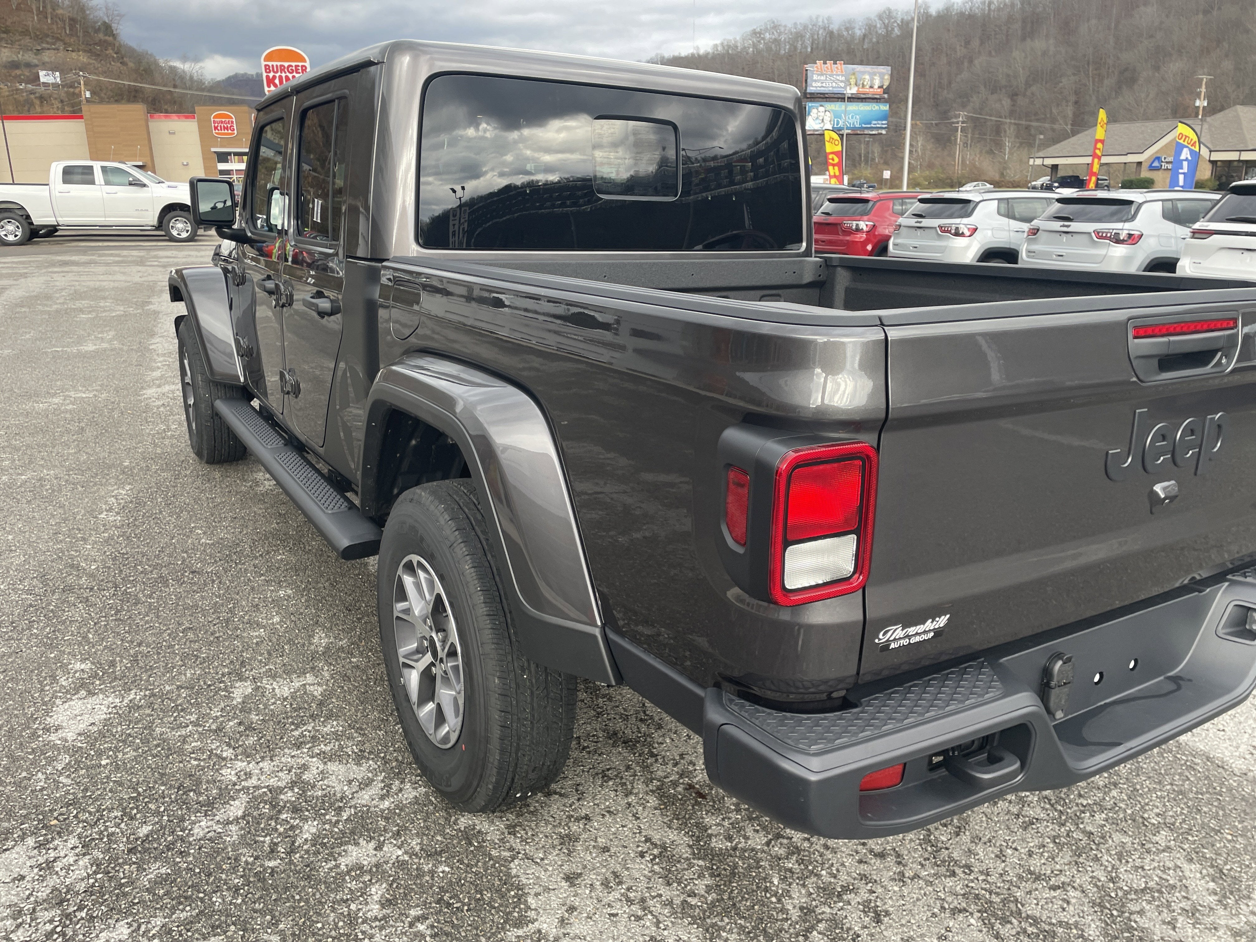2023 Jeep Gladiator Overland 4x4