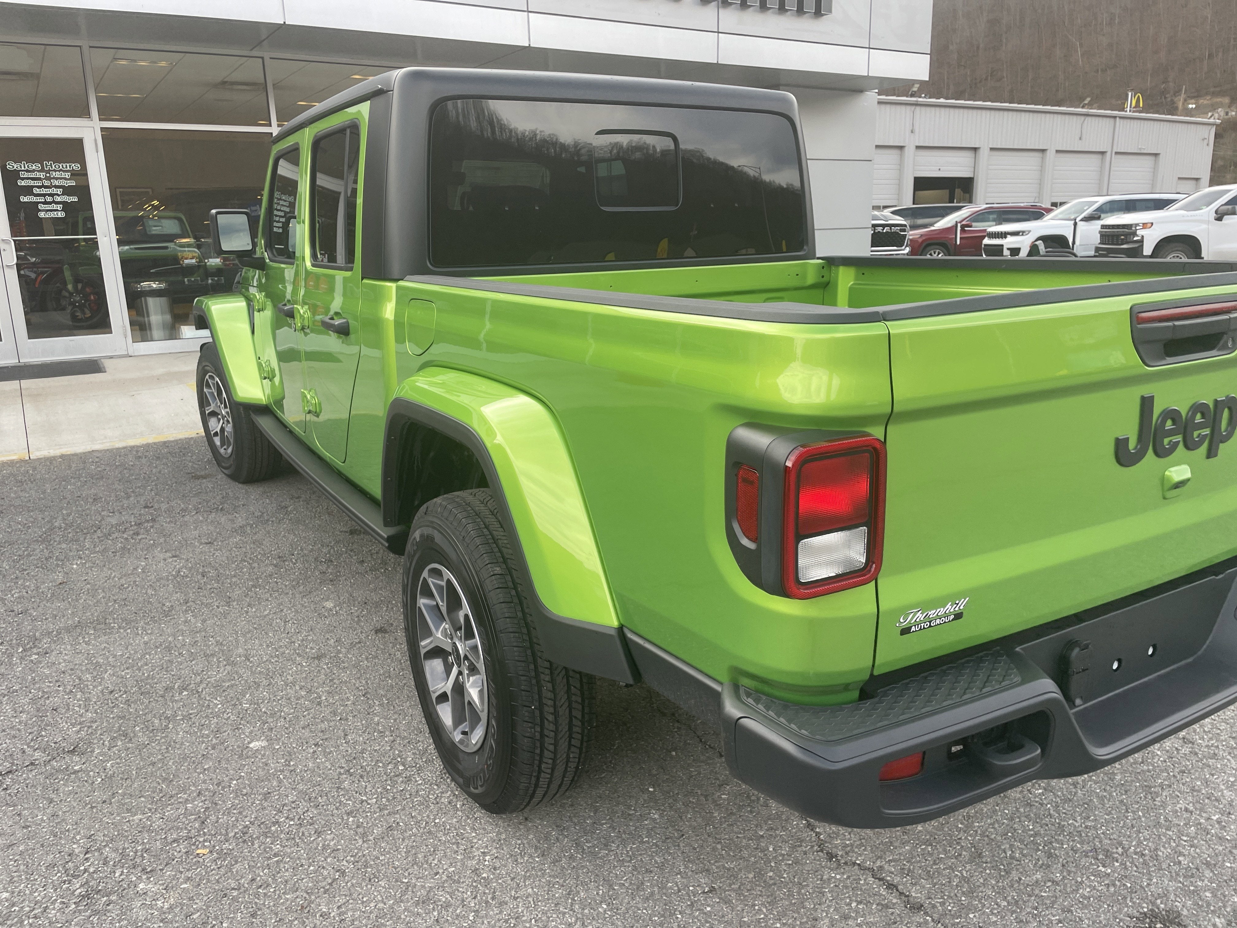 2026 Jeep Gladiator GLADIATOR SPORT S 4X4