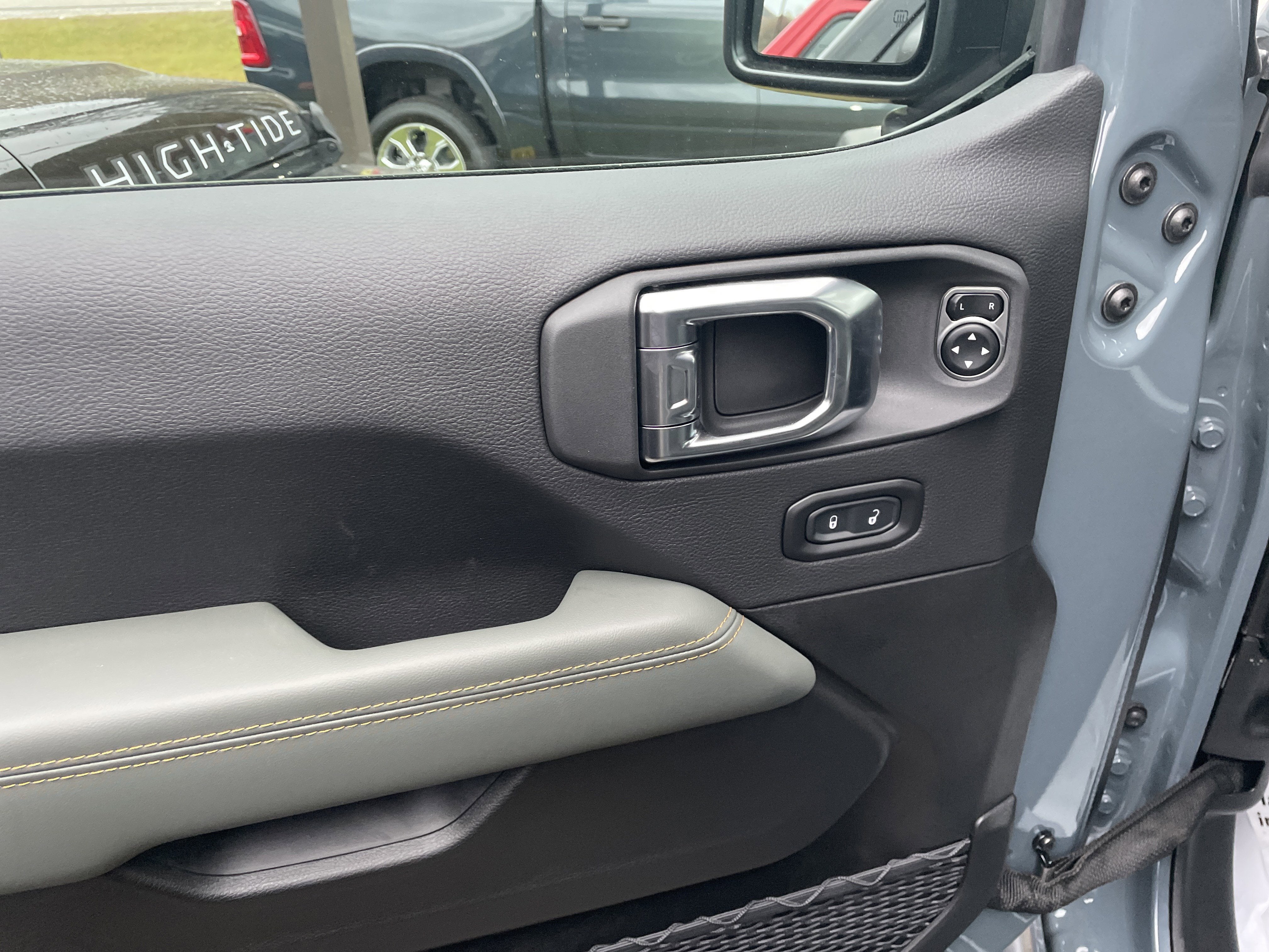 2025 Jeep Gladiator GLADIATOR MOJAVE 4X4