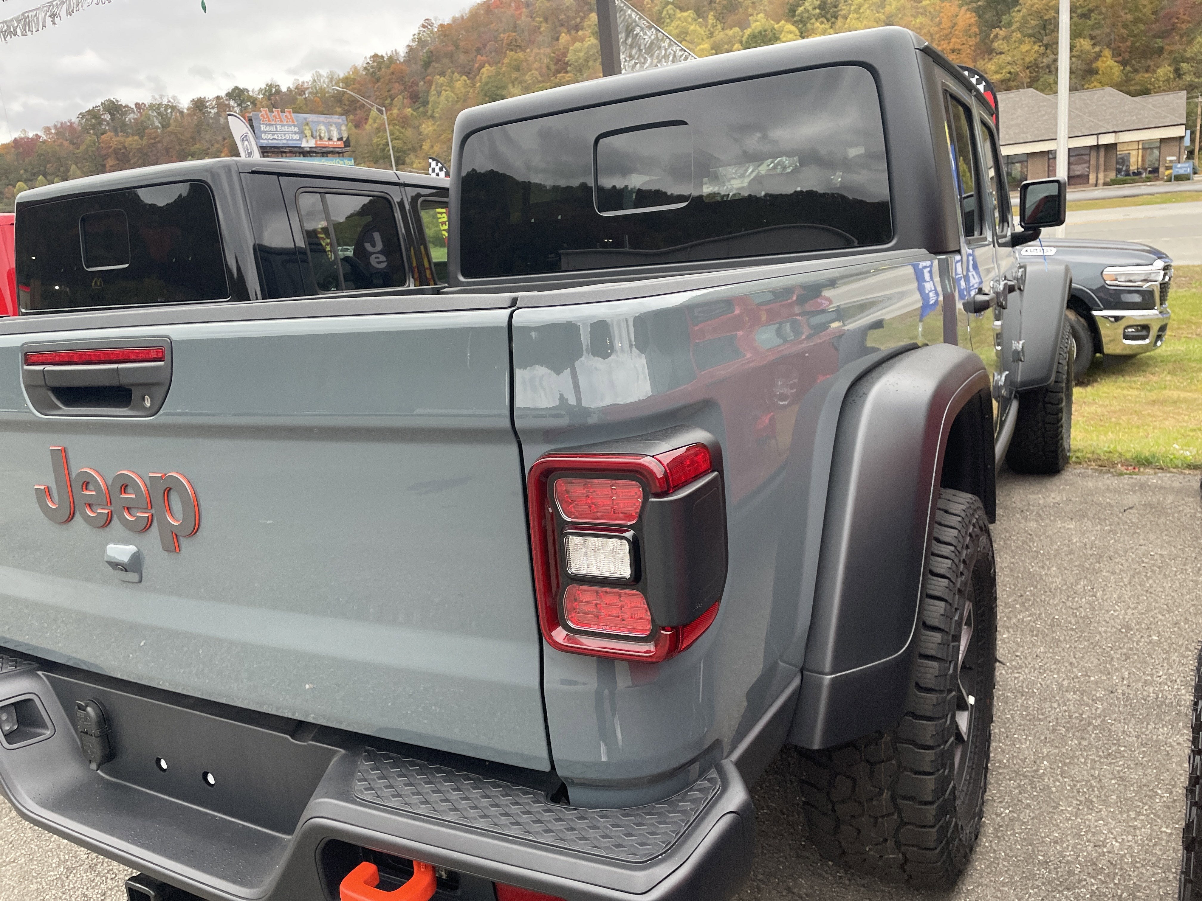 2025 Jeep Gladiator GLADIATOR MOJAVE 4X4