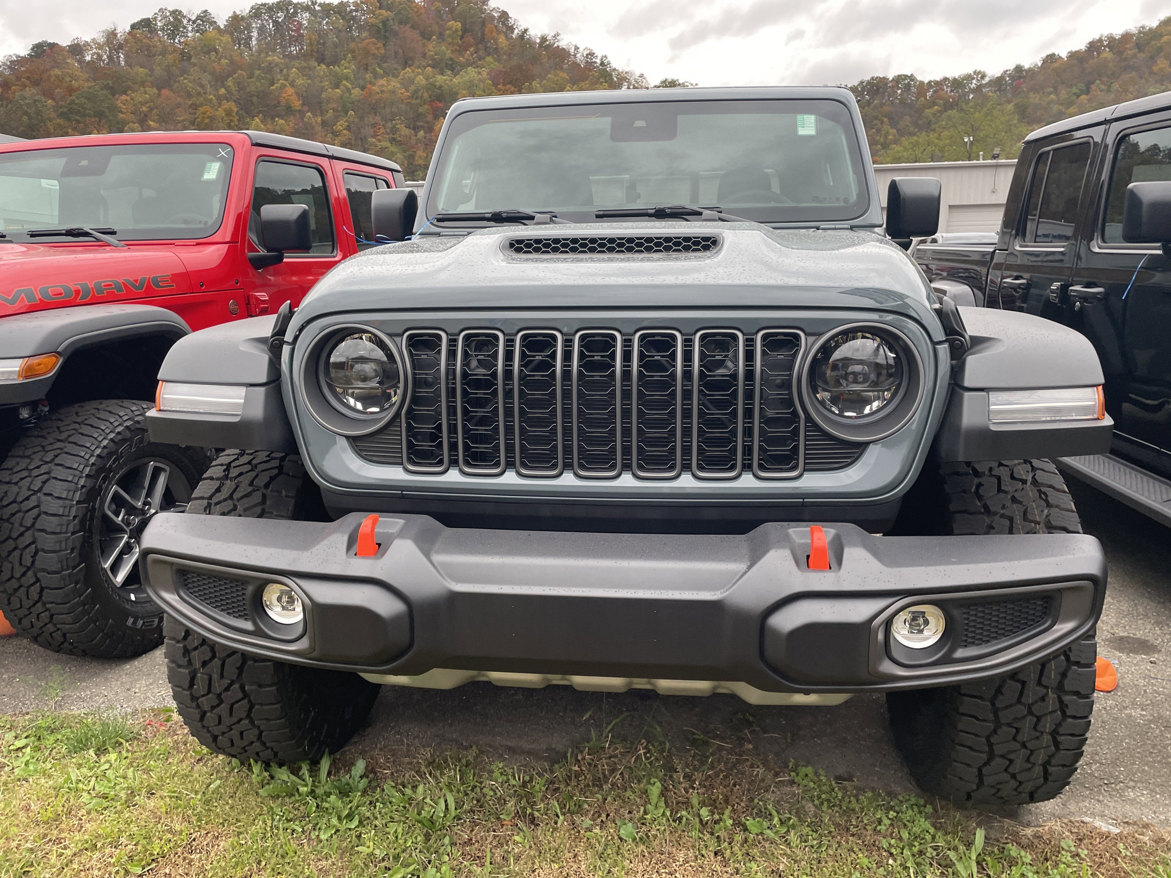 2025 Jeep Gladiator GLADIATOR MOJAVE 4X4