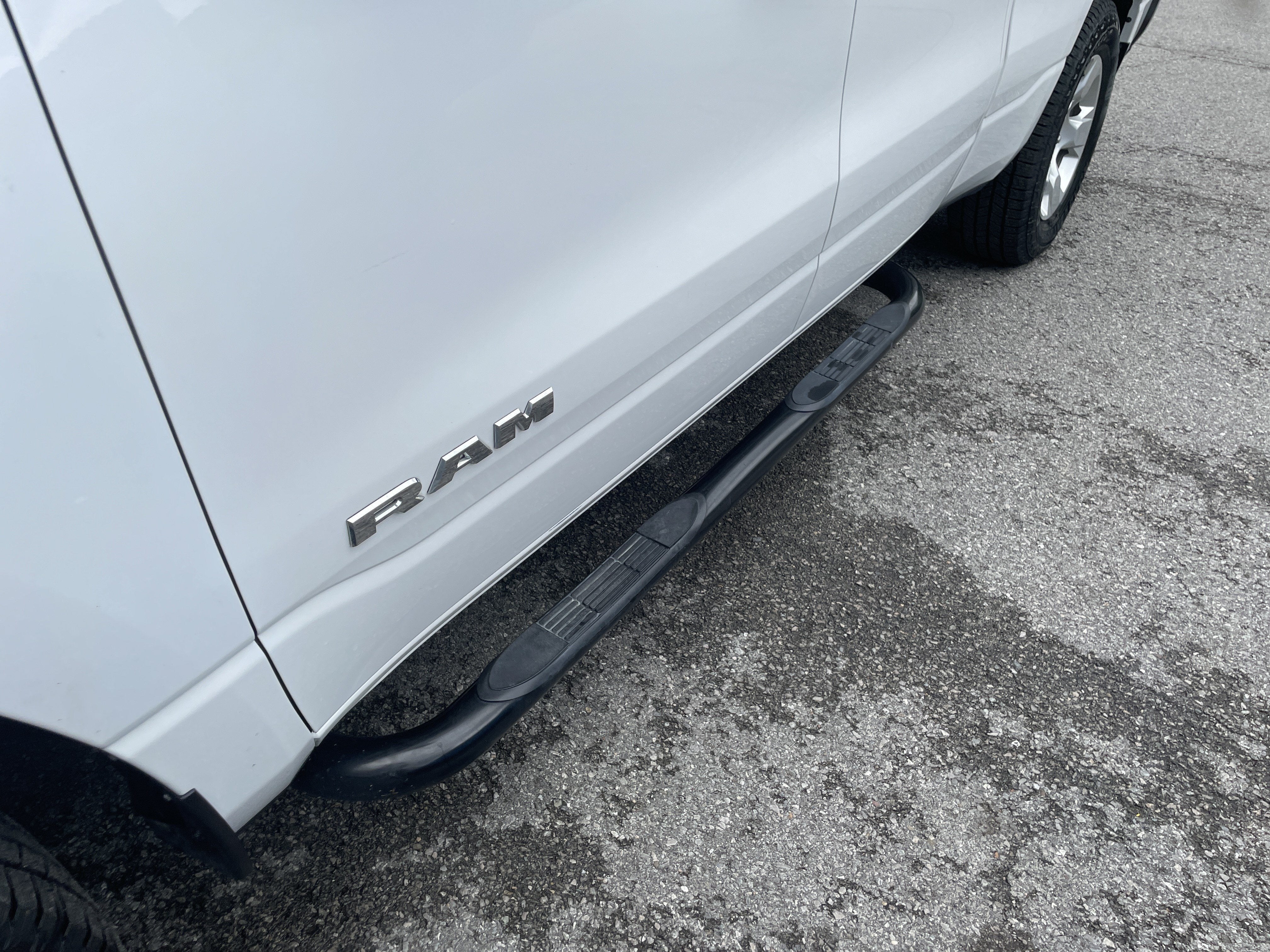 2022 RAM 1500 Big Horn Quad Cab 4x4 6'4' Box