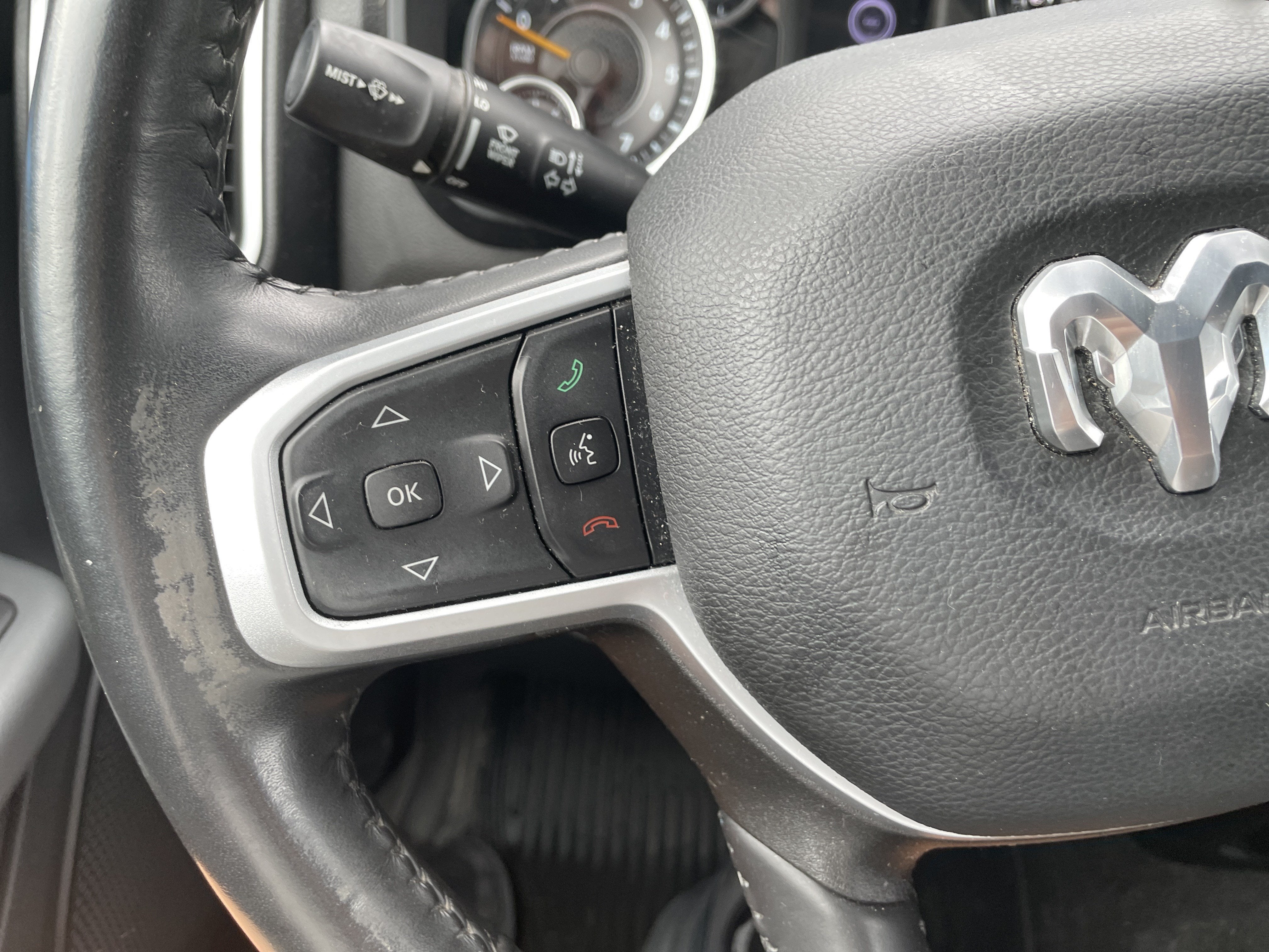 2022 RAM 1500 Big Horn Quad Cab 4x4 6'4' Box