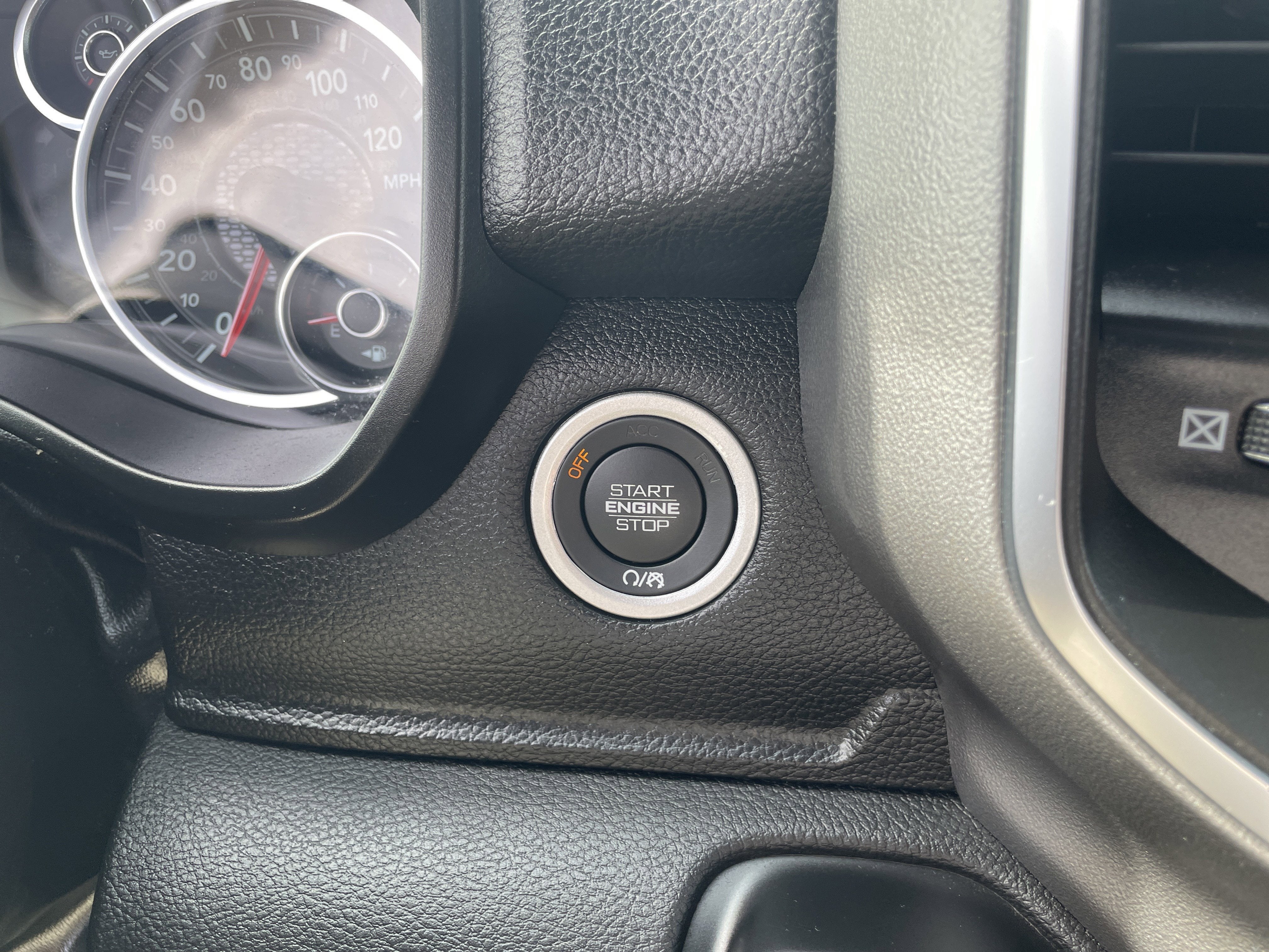 2024 RAM 1500 Big Horn Crew Cab 4x4 5'7' Box