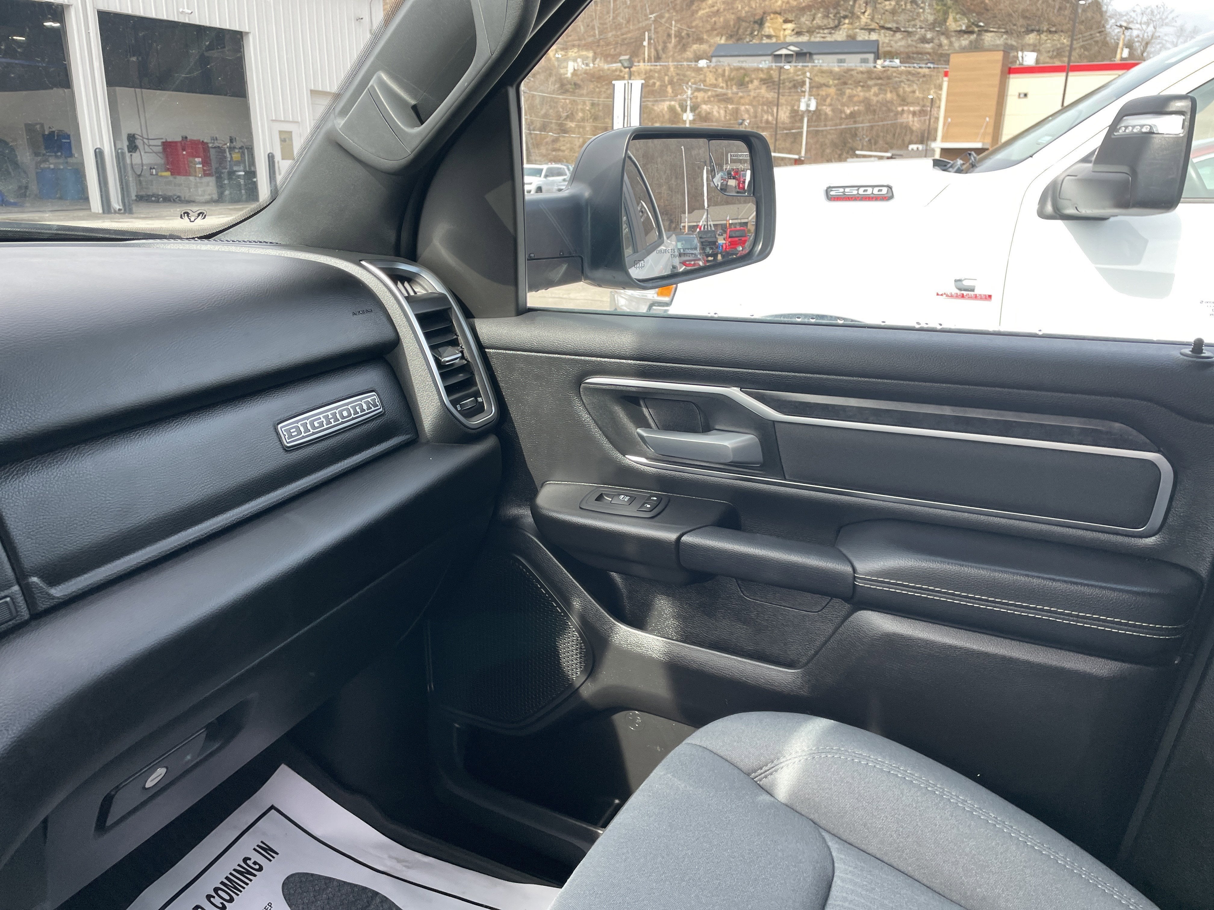 2024 RAM 1500 Big Horn Crew Cab 4x4 5'7' Box