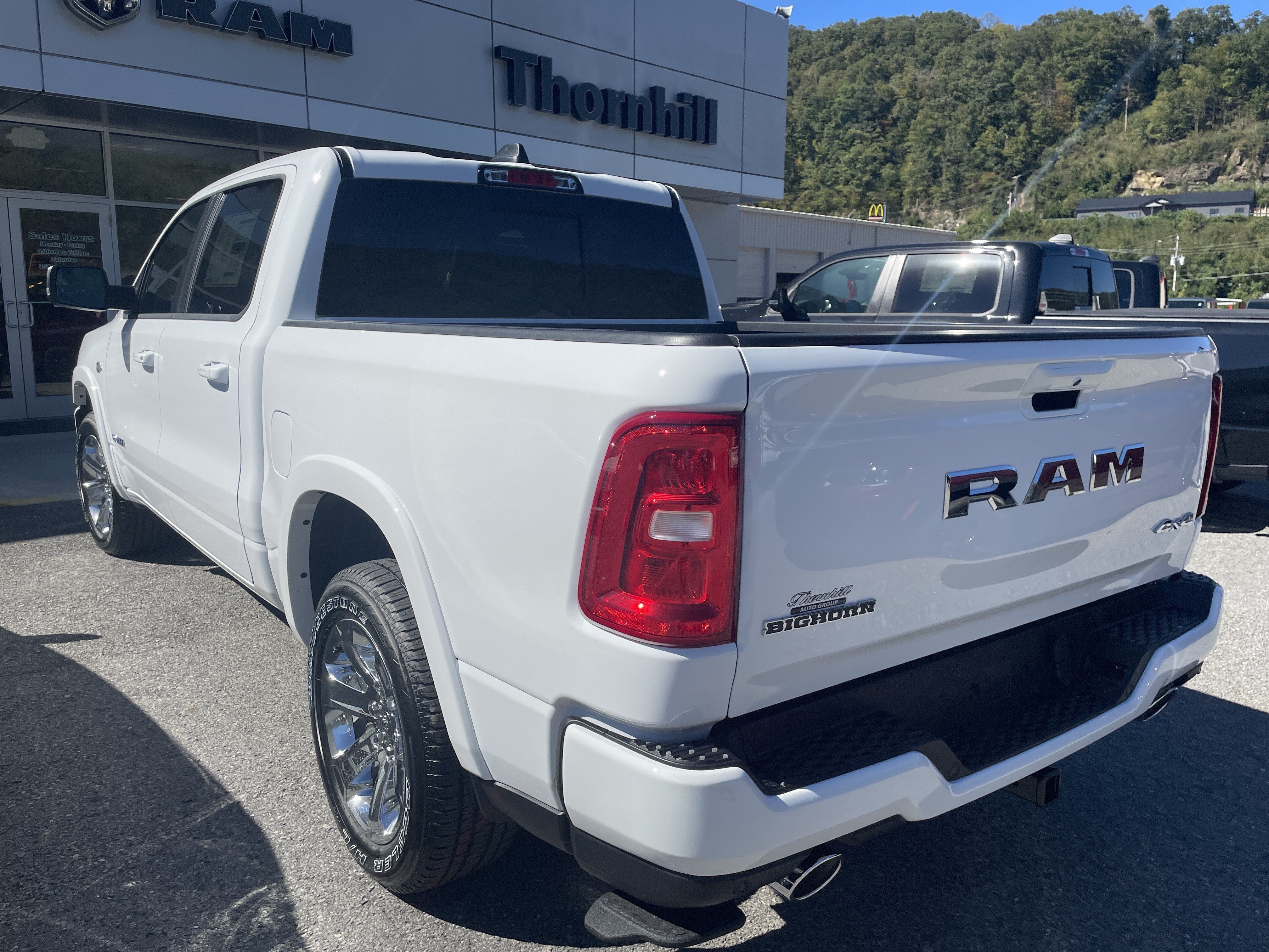 2027 RAM Ram 1500 RAM 1500 BIG HORN CREW CAB 4X4 5'7' BOX