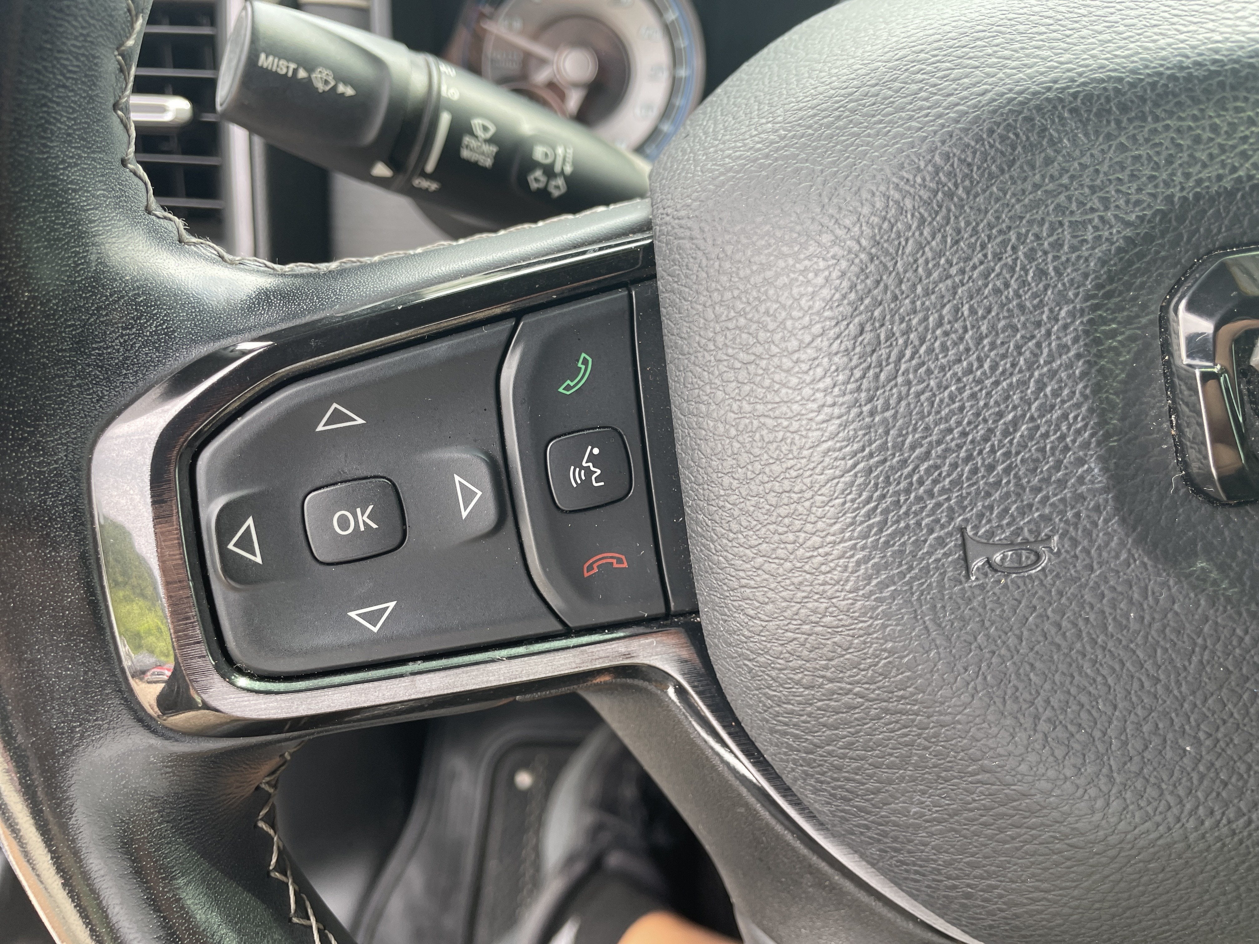 2022 RAM 1500 Limited Crew Cab 4x4 5'7' Box