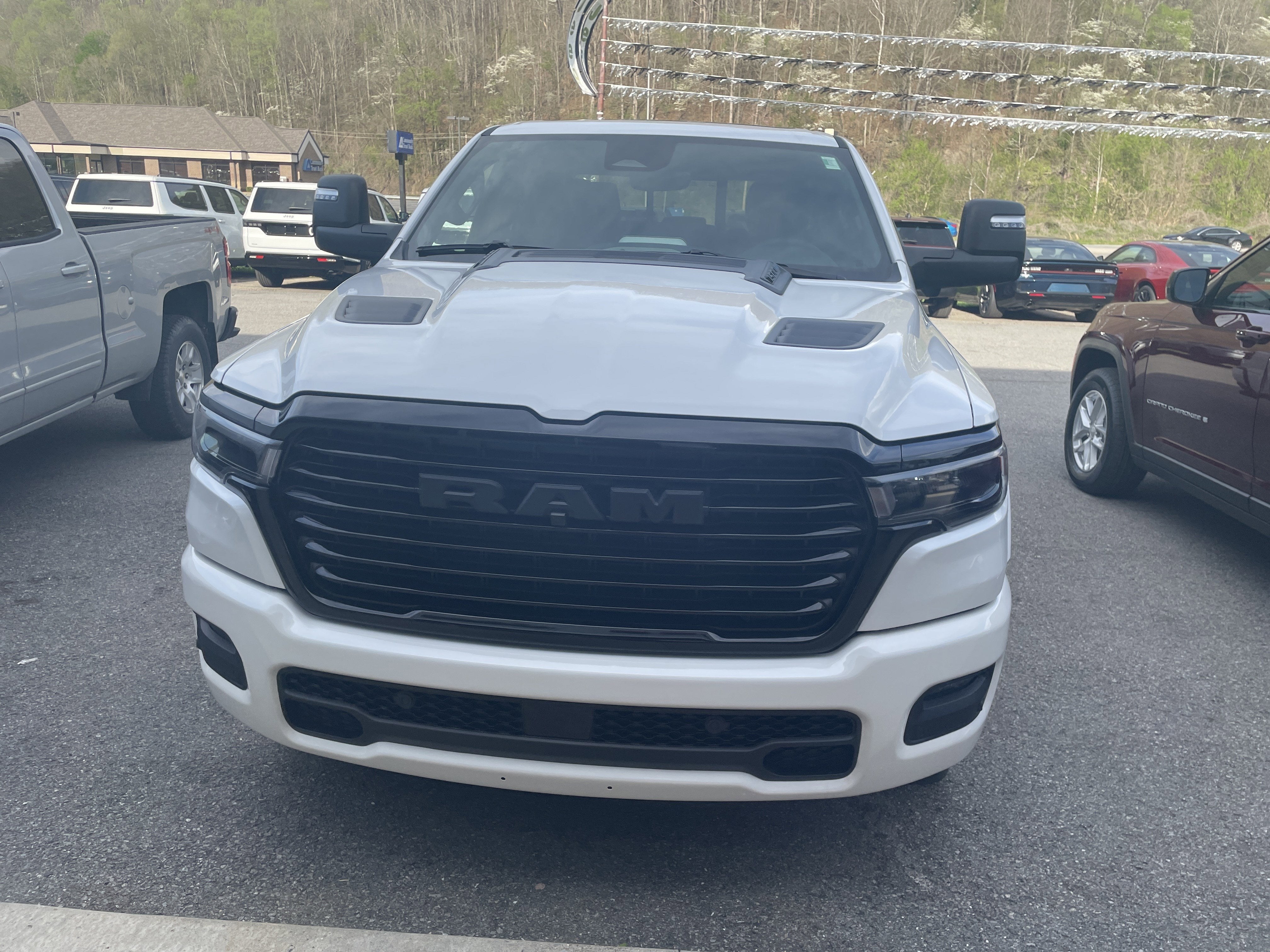 2026 RAM Ram 1500 RAM 1500 LARAMIE CREW CAB 4X4 5'7' BOX