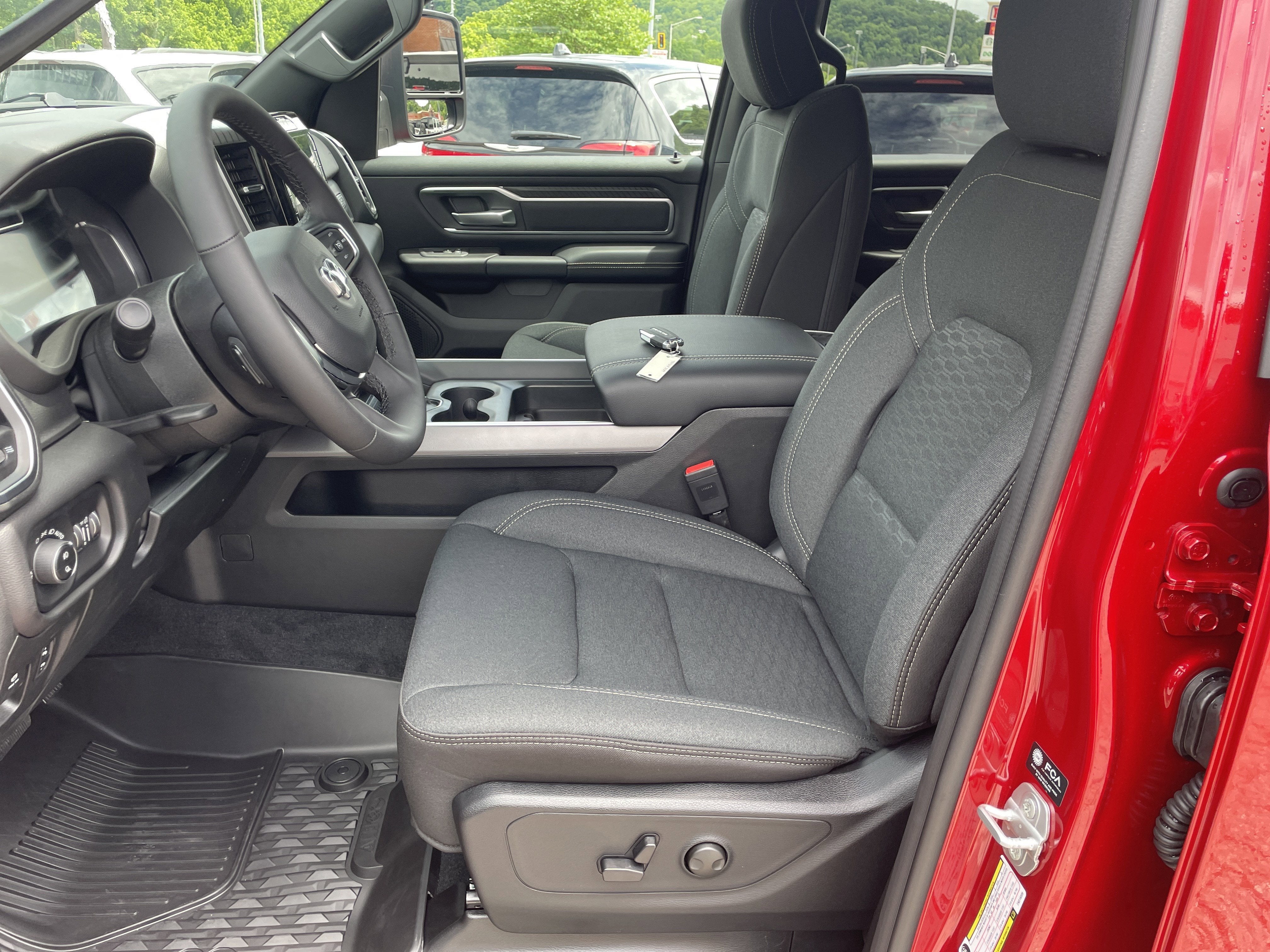 2026 RAM Ram 1500 RAM 1500 BIG HORN CREW CAB 4X4 6'4' BOX