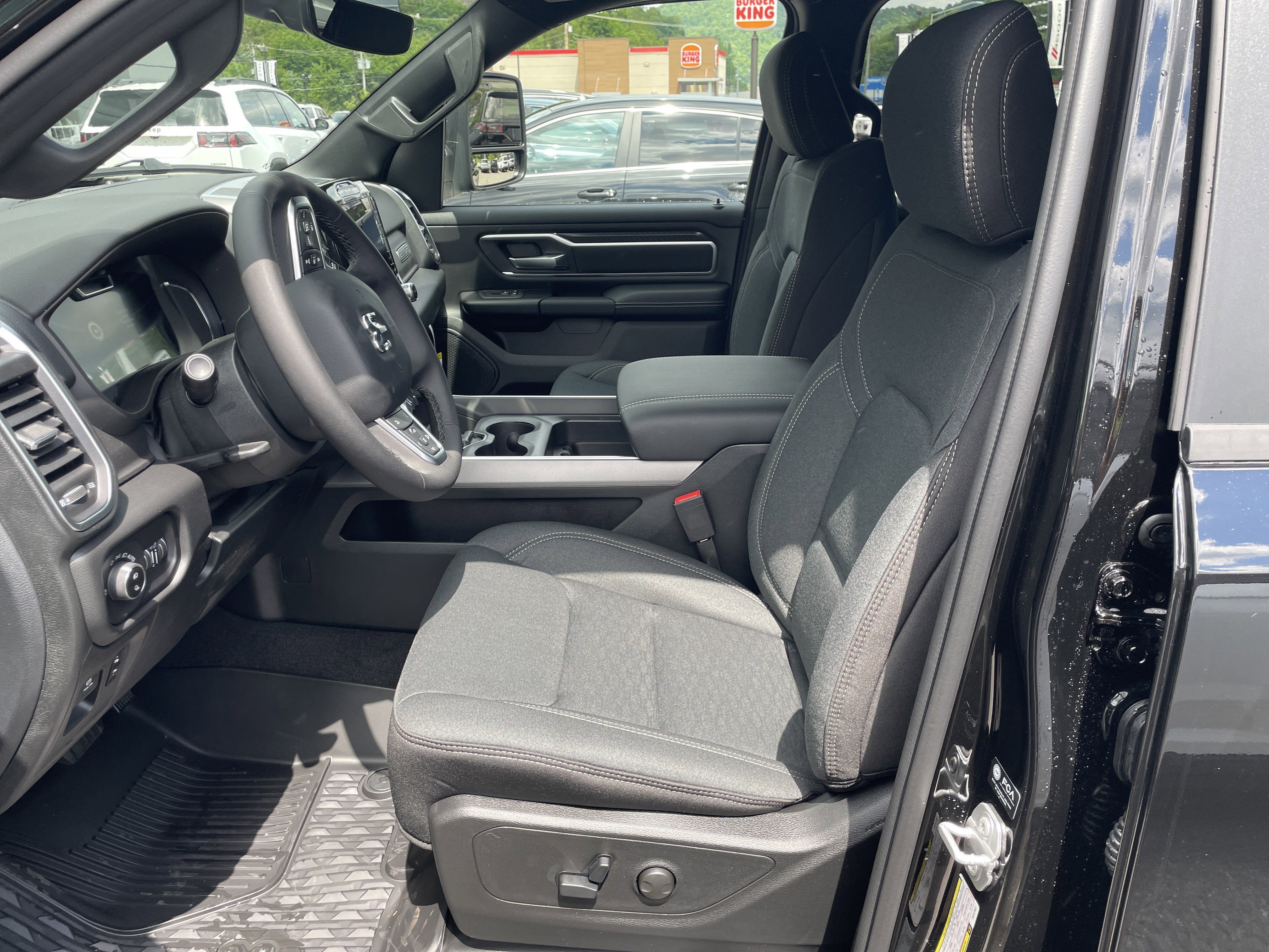 2026 RAM Ram 1500 RAM 1500 BIG HORN CREW CAB 4X4 6'4' BOX