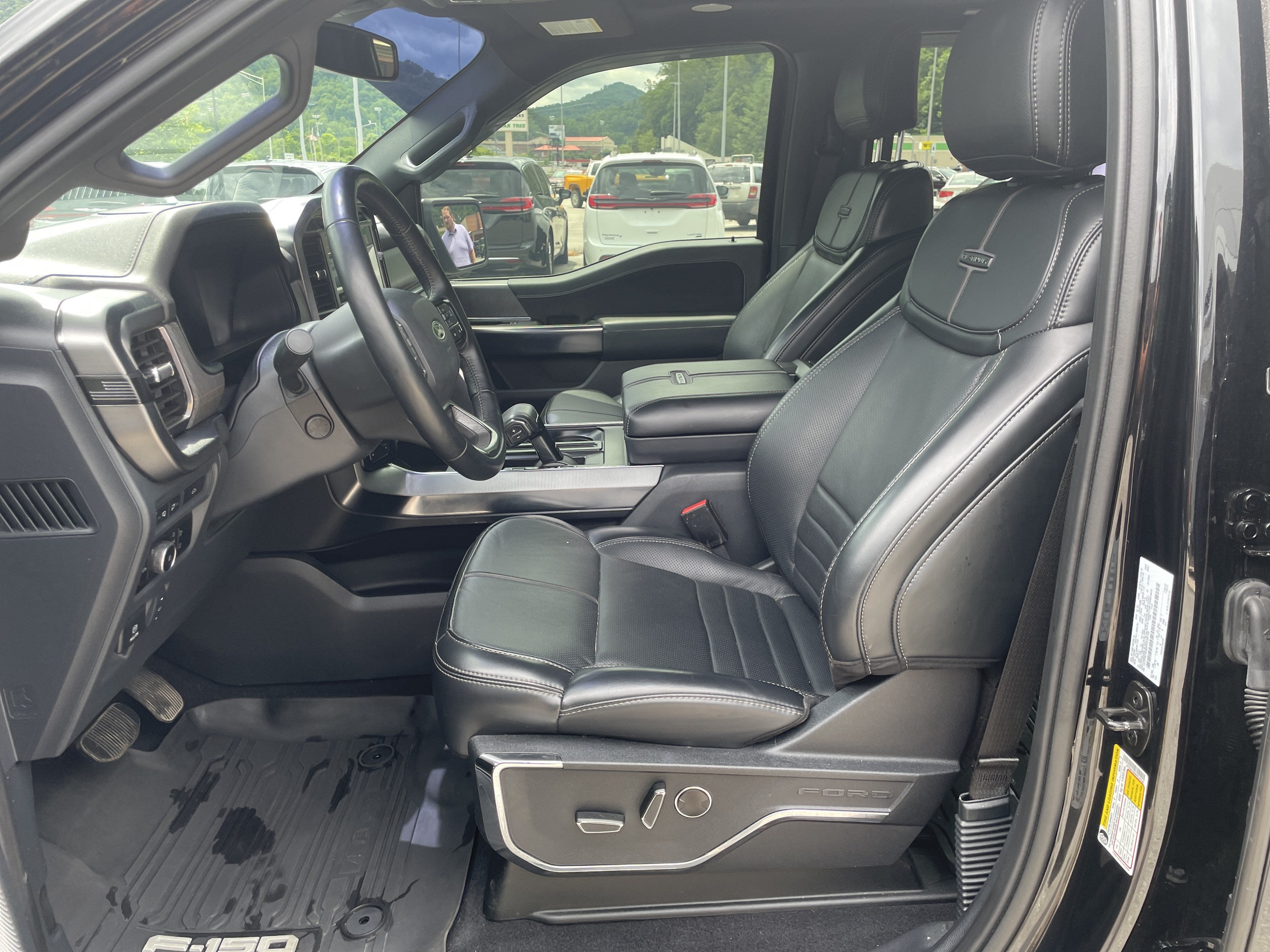 2023 Ford F-150 Base