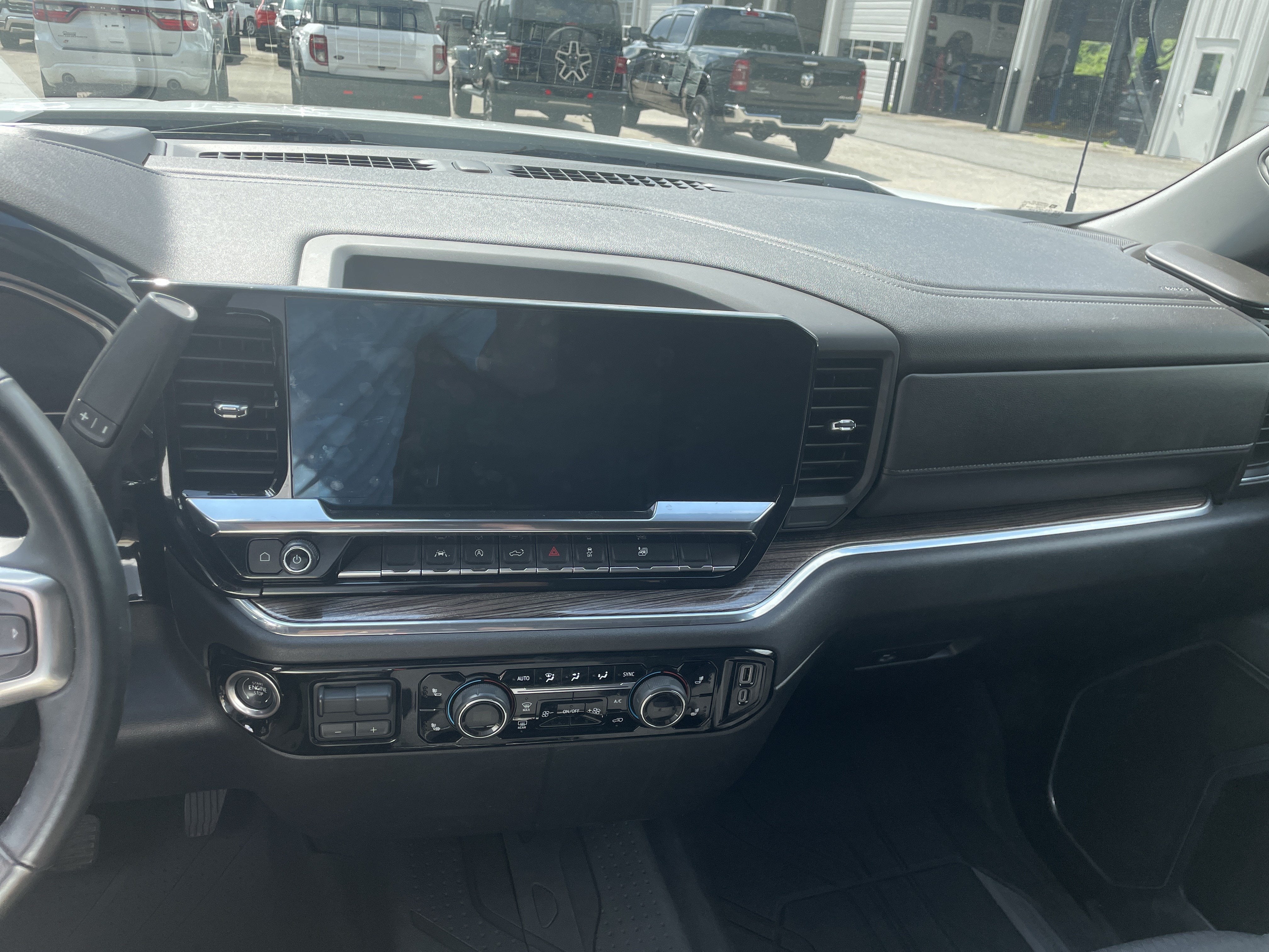 2025 Chevrolet Silverado 1500 4WD Crew Cab Standard Bed LT