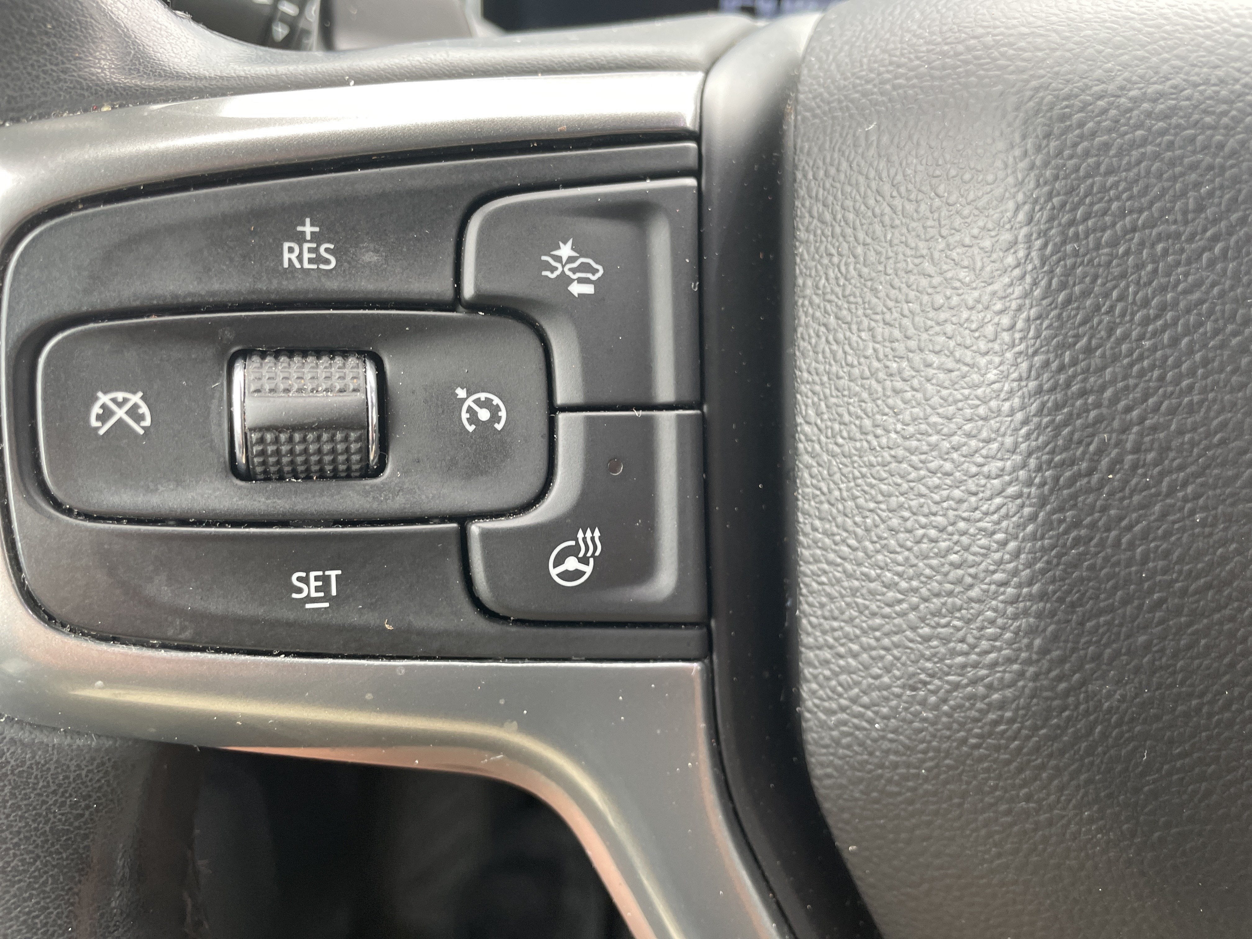 2024 Chevrolet Silverado 1500 4WD Crew Cab Short Bed LTZ