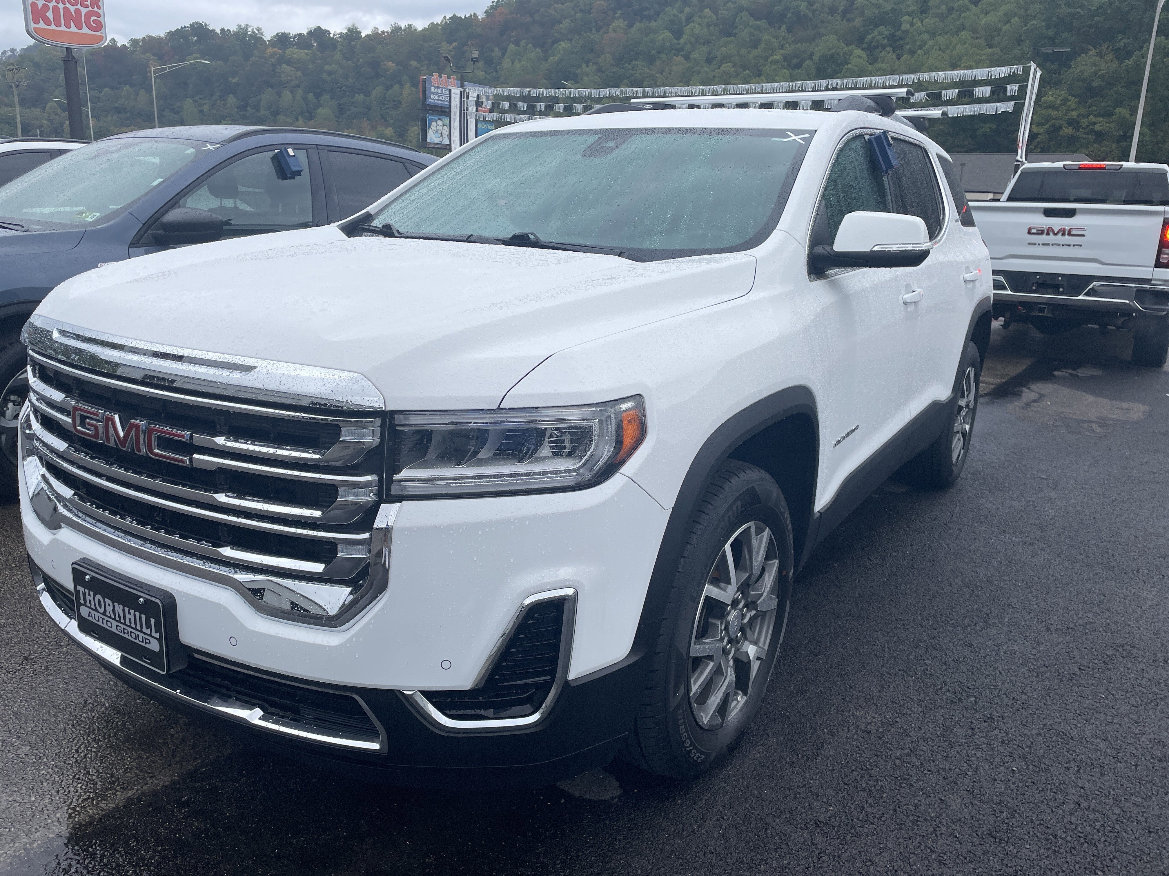 2023 GMC Acadia FWD SLE