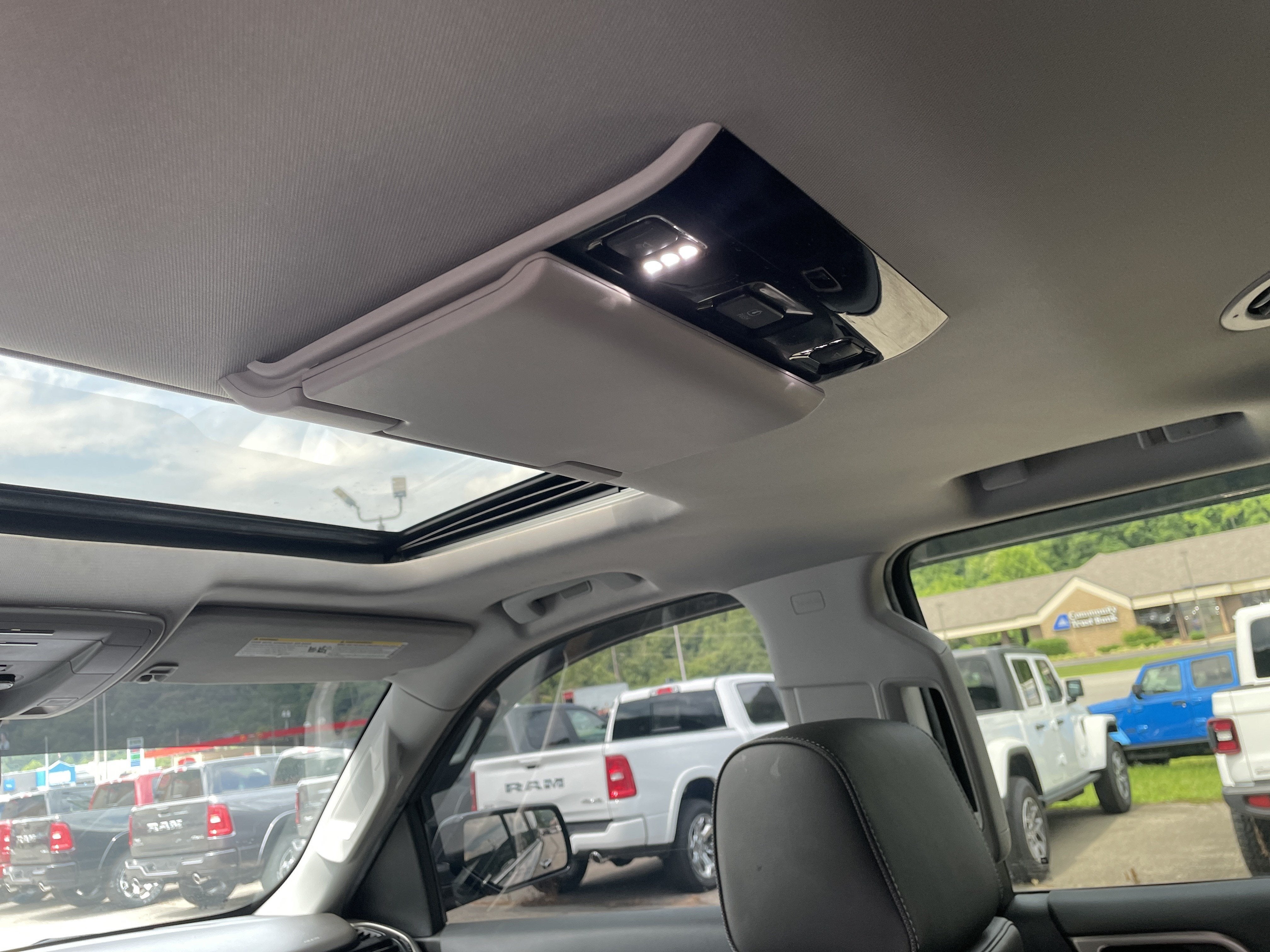 2020 GMC Yukon 4WD Denali