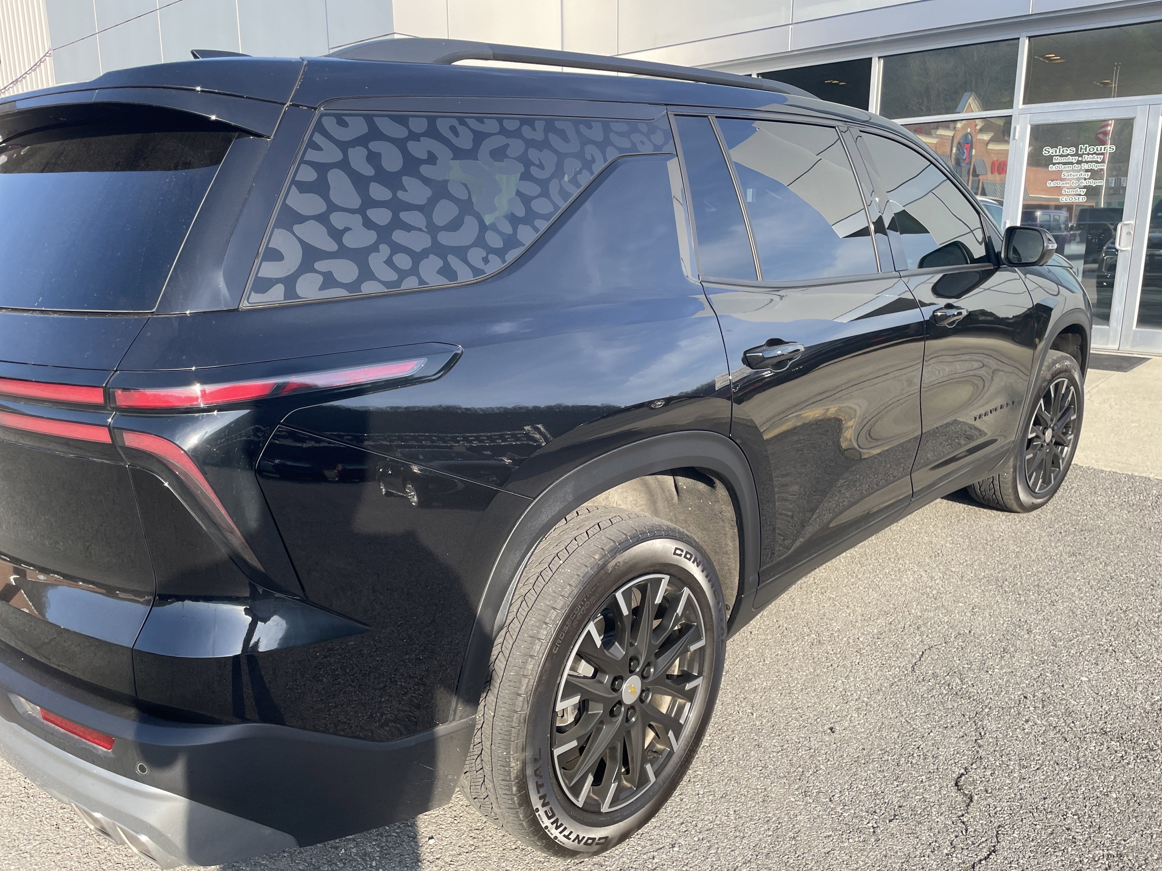 2025 Chevrolet Traverse AWD LT