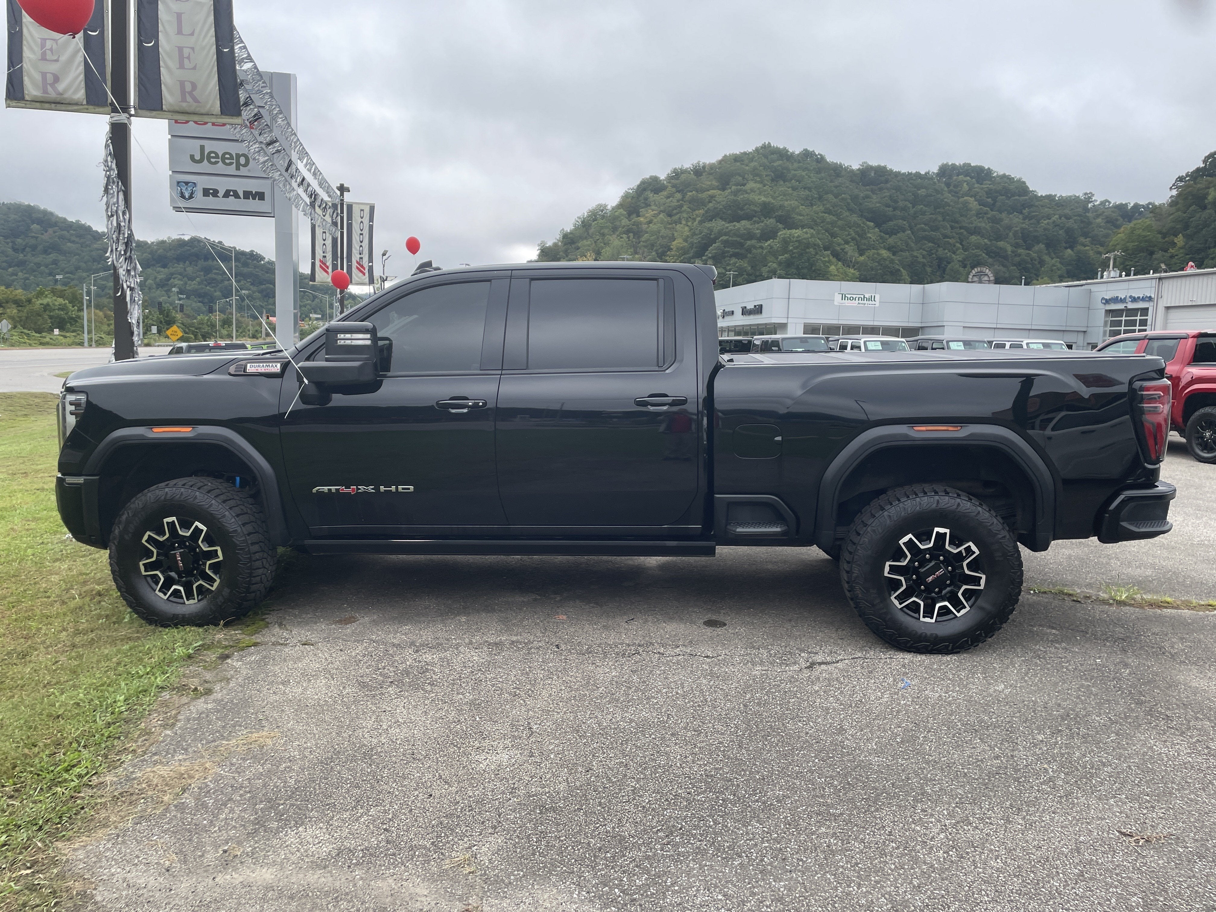 2024 GMC Sierra 2500HD 4WD Crew Cab Standard Bed AT4X
