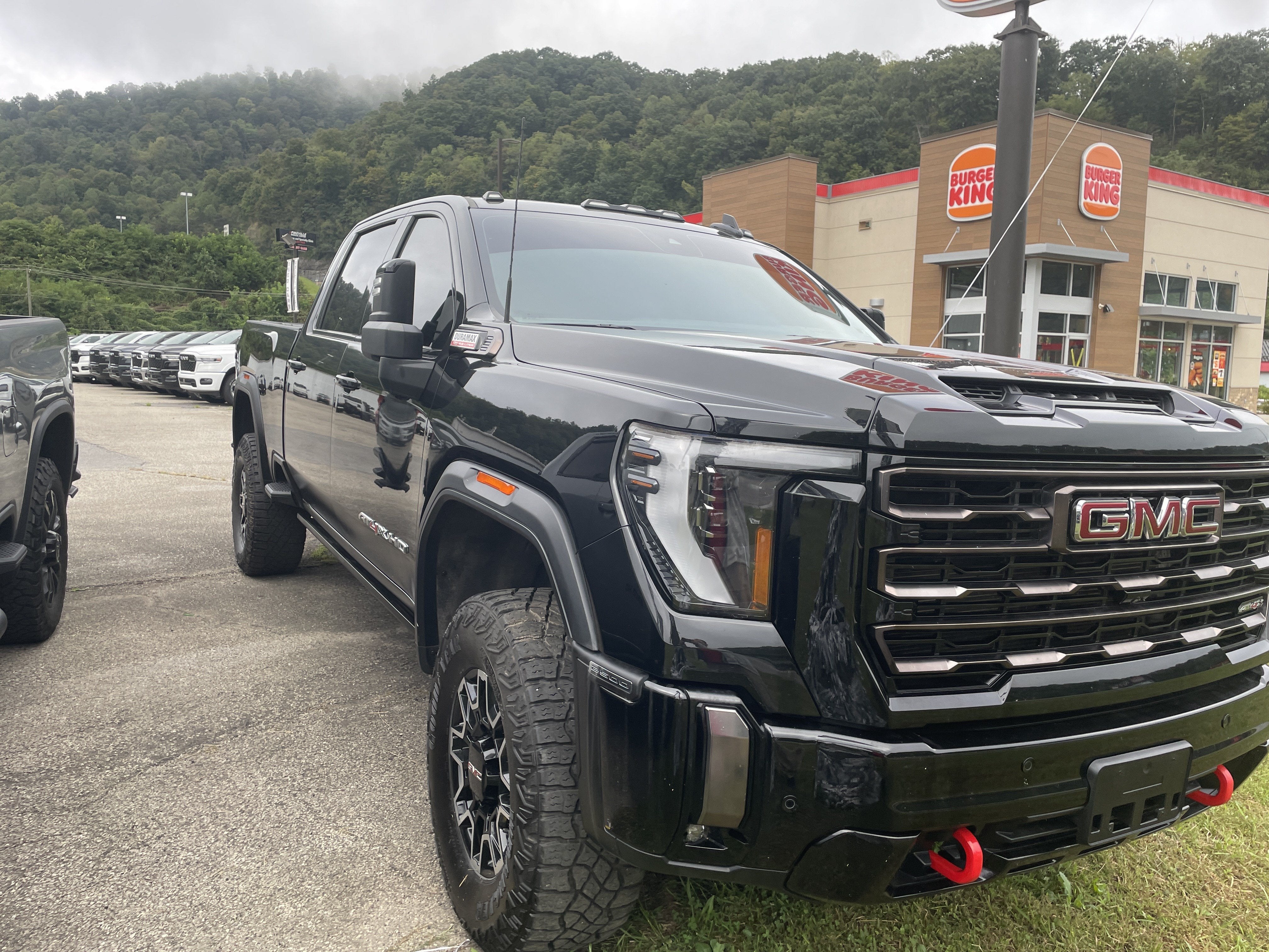 2024 GMC Sierra 2500HD 4WD Crew Cab Standard Bed AT4X