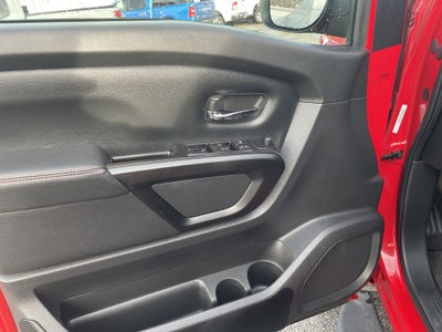 2021 Nissan TITAN Crew Cab PRO-4X 4x4