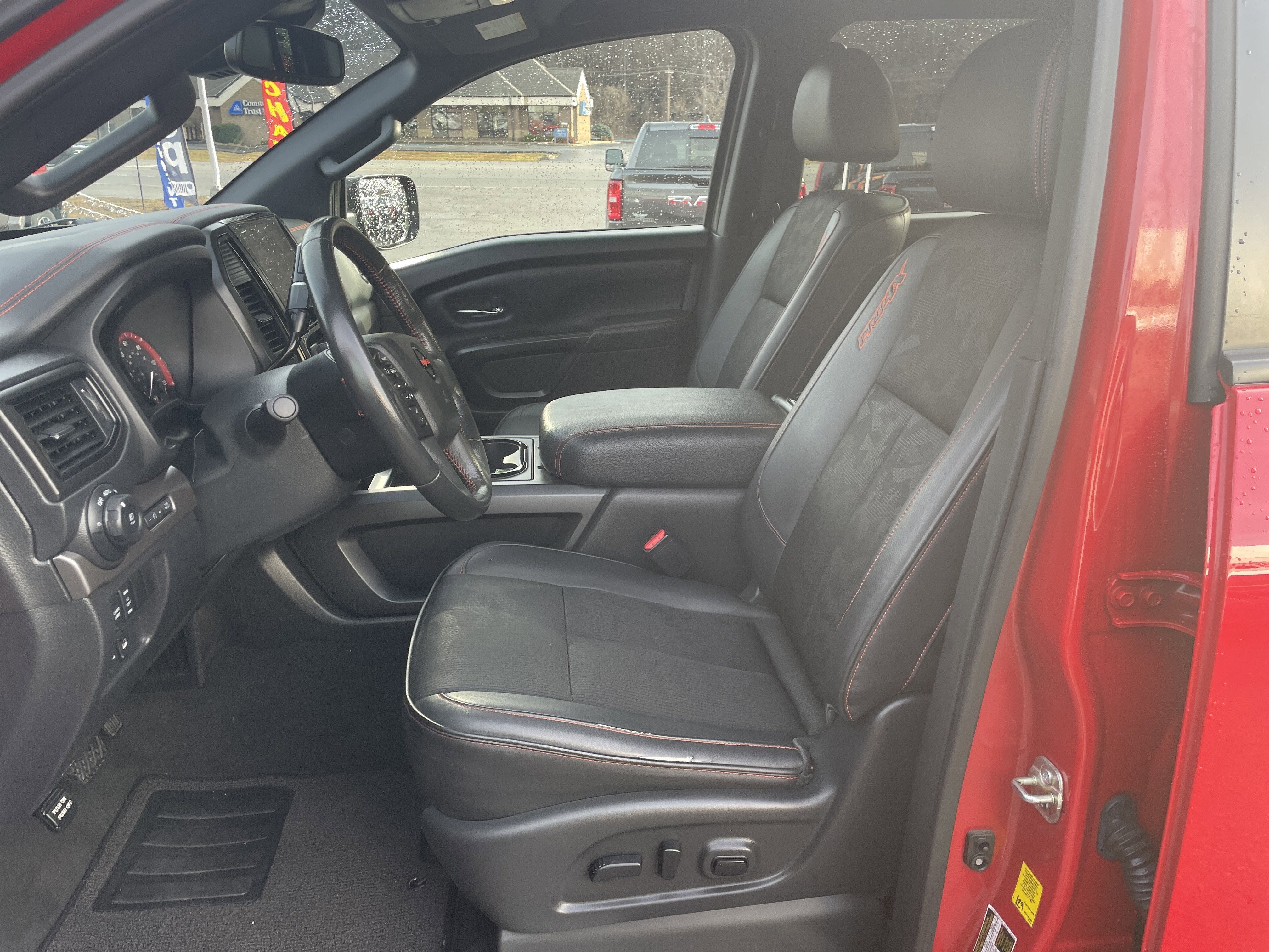 2021 Nissan TITAN Crew Cab PRO-4X 4x4