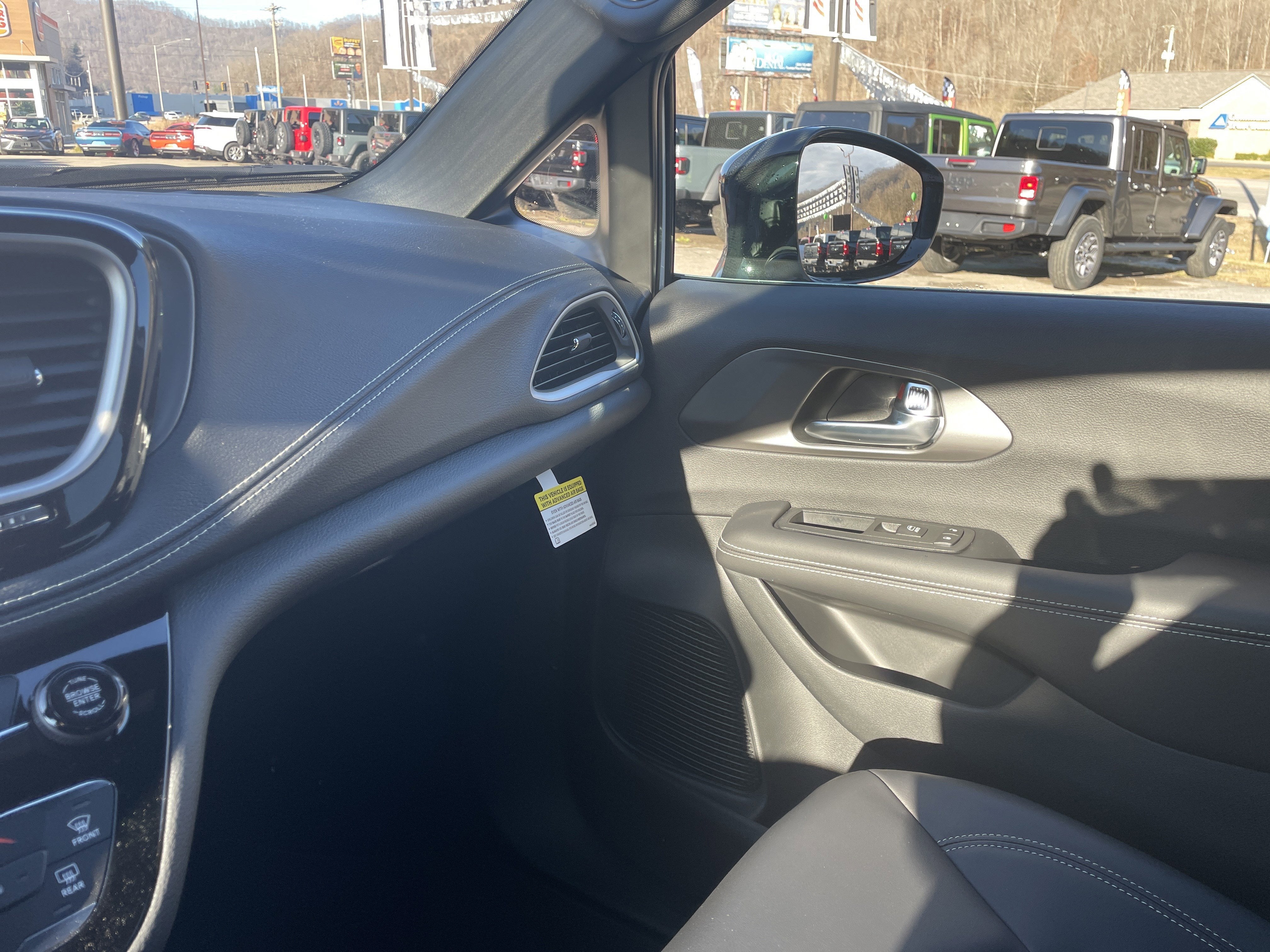 2026 Chrysler Pacifica PACIFICA SELECT