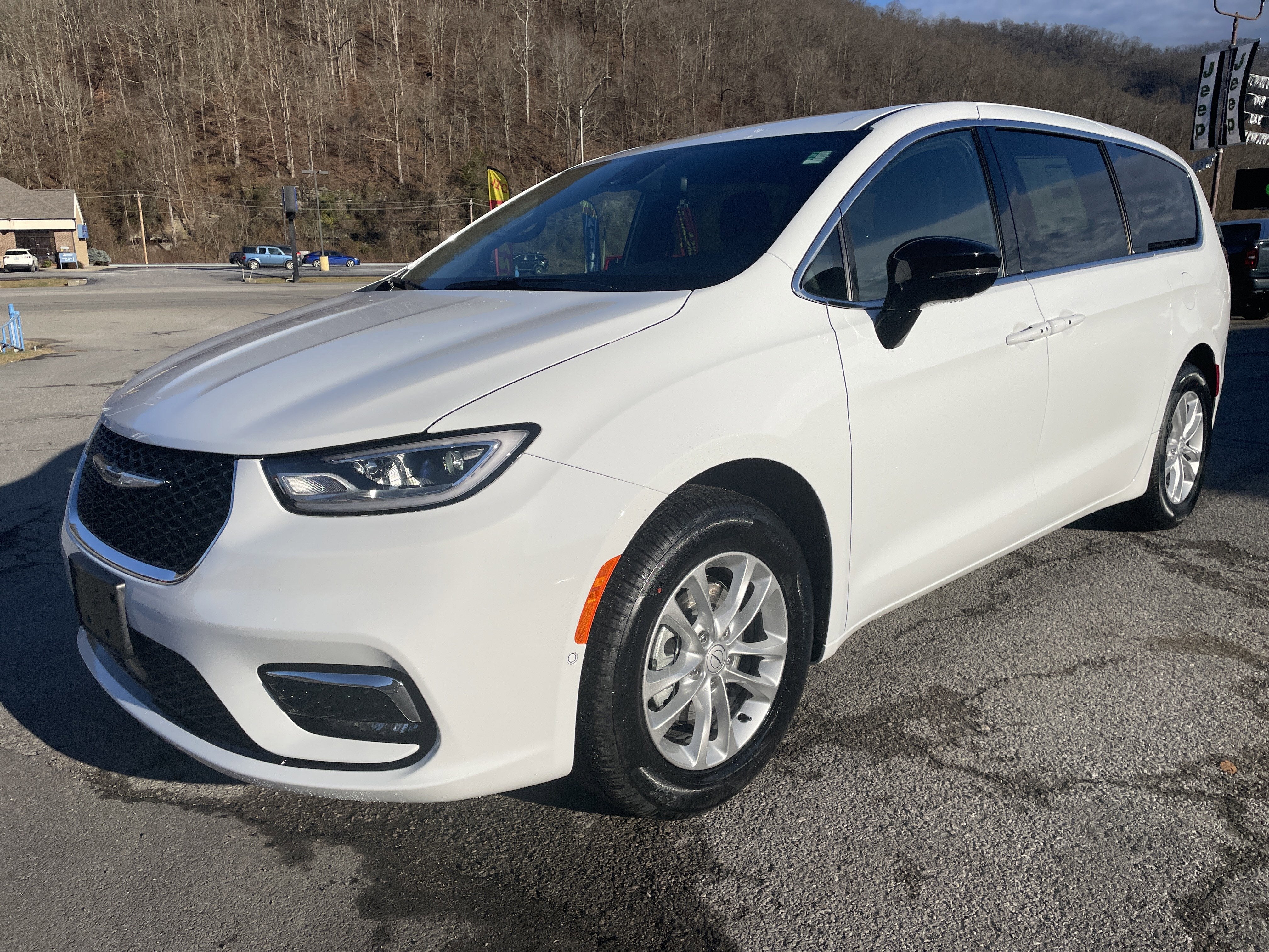 2026 Chrysler Pacifica PACIFICA SELECT