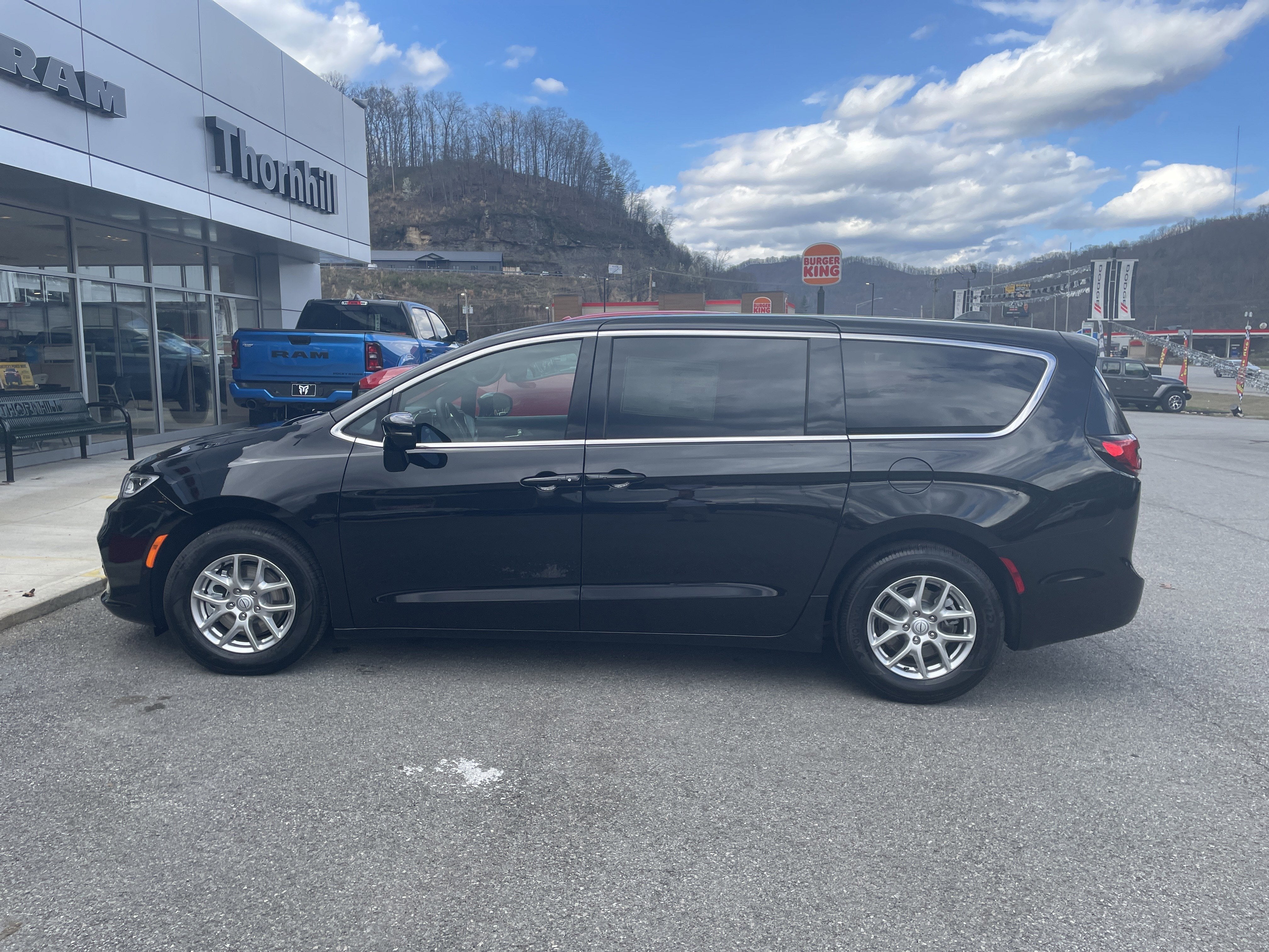 2026 Chrysler Pacifica PACIFICA SELECT