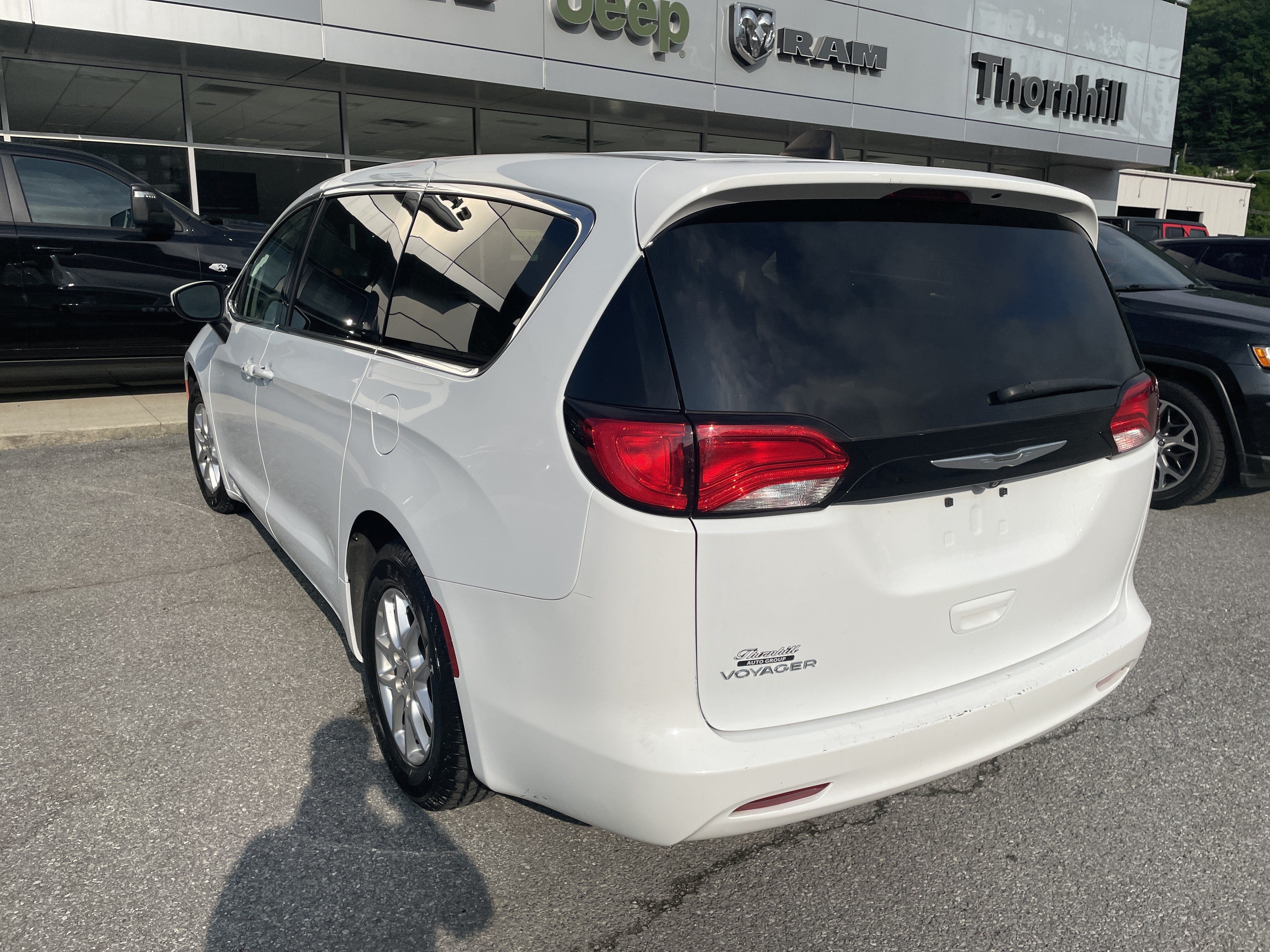 2022 Chrysler Voyager LX