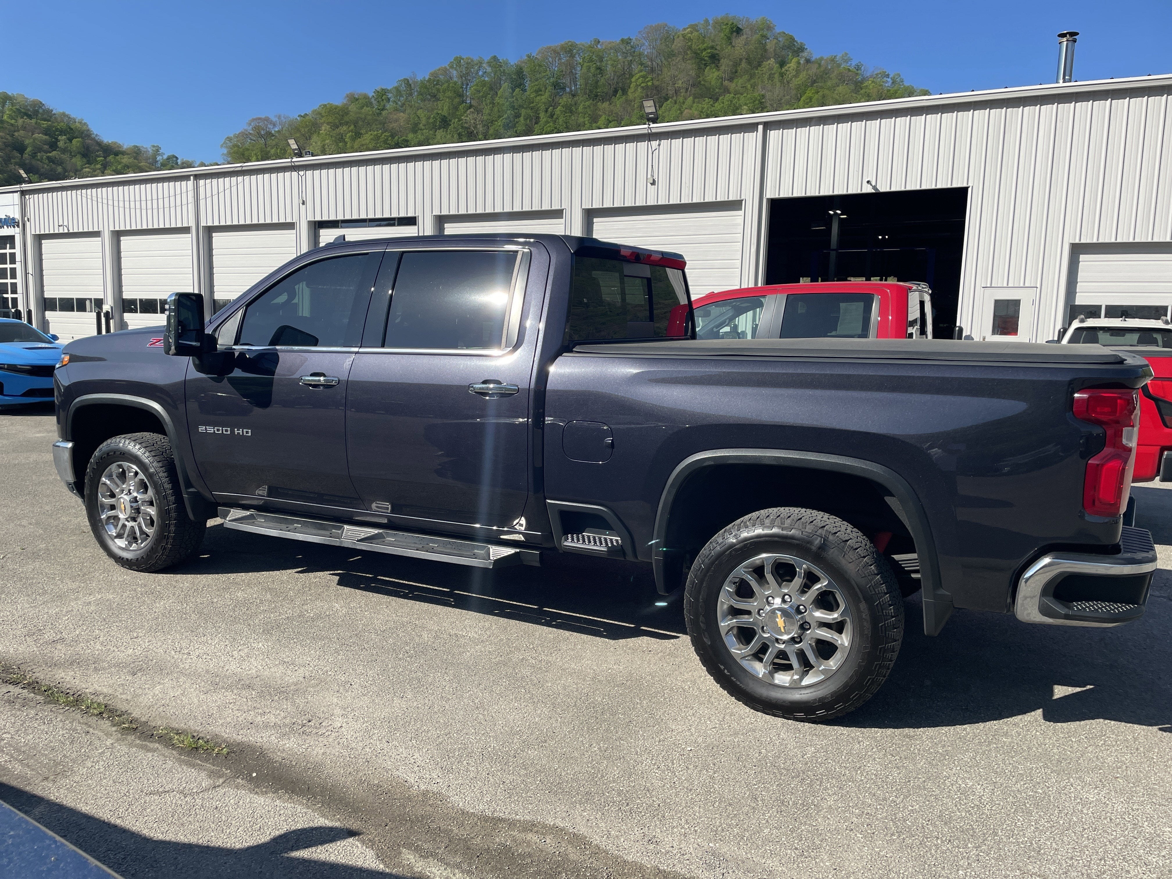 2024 Chevrolet Silverado 2500HD 4WD Crew Cab Standard Bed LTZ