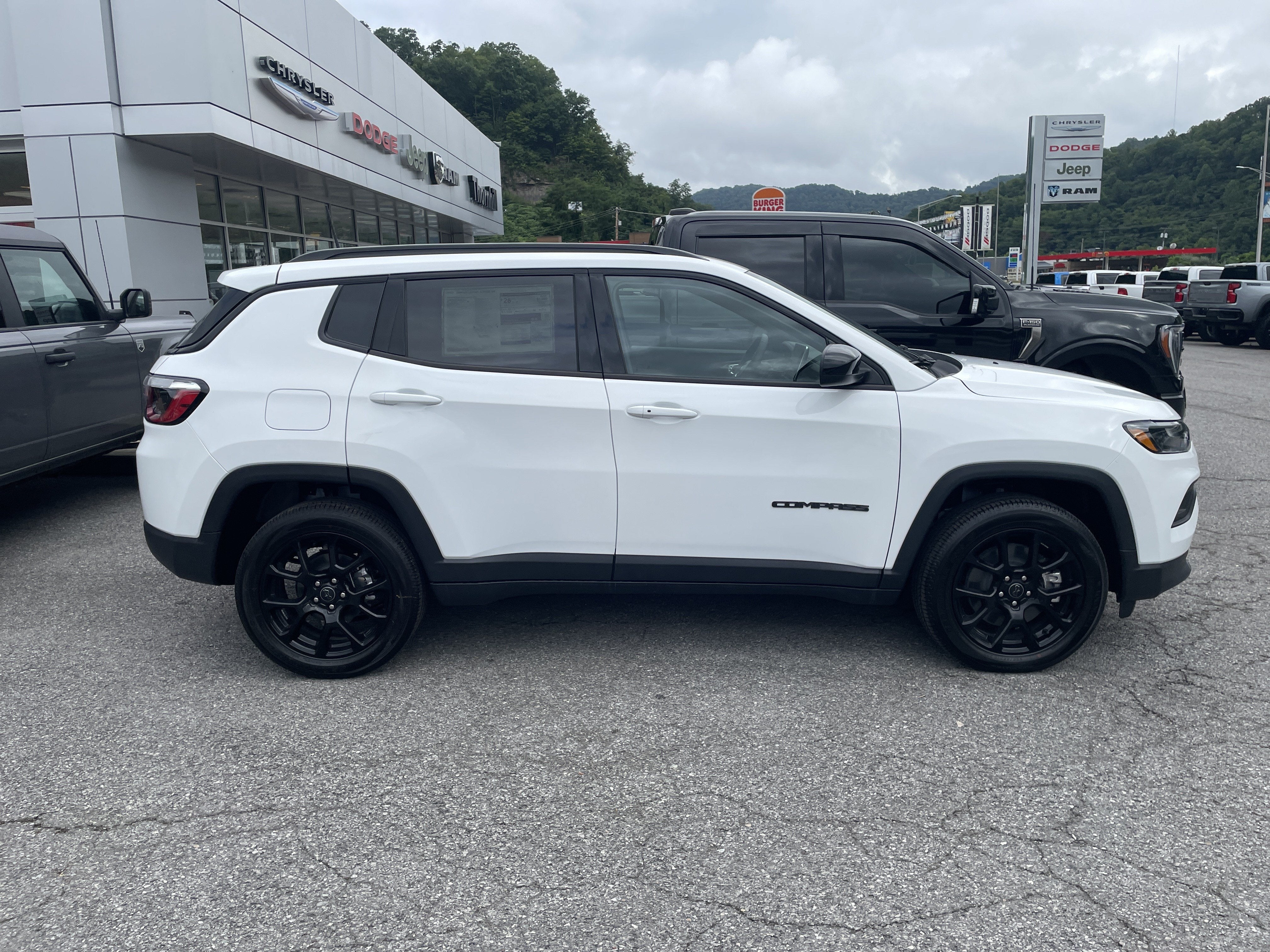 2026 Jeep Compass COMPASS LATITUDE ALTITUDE 4X4