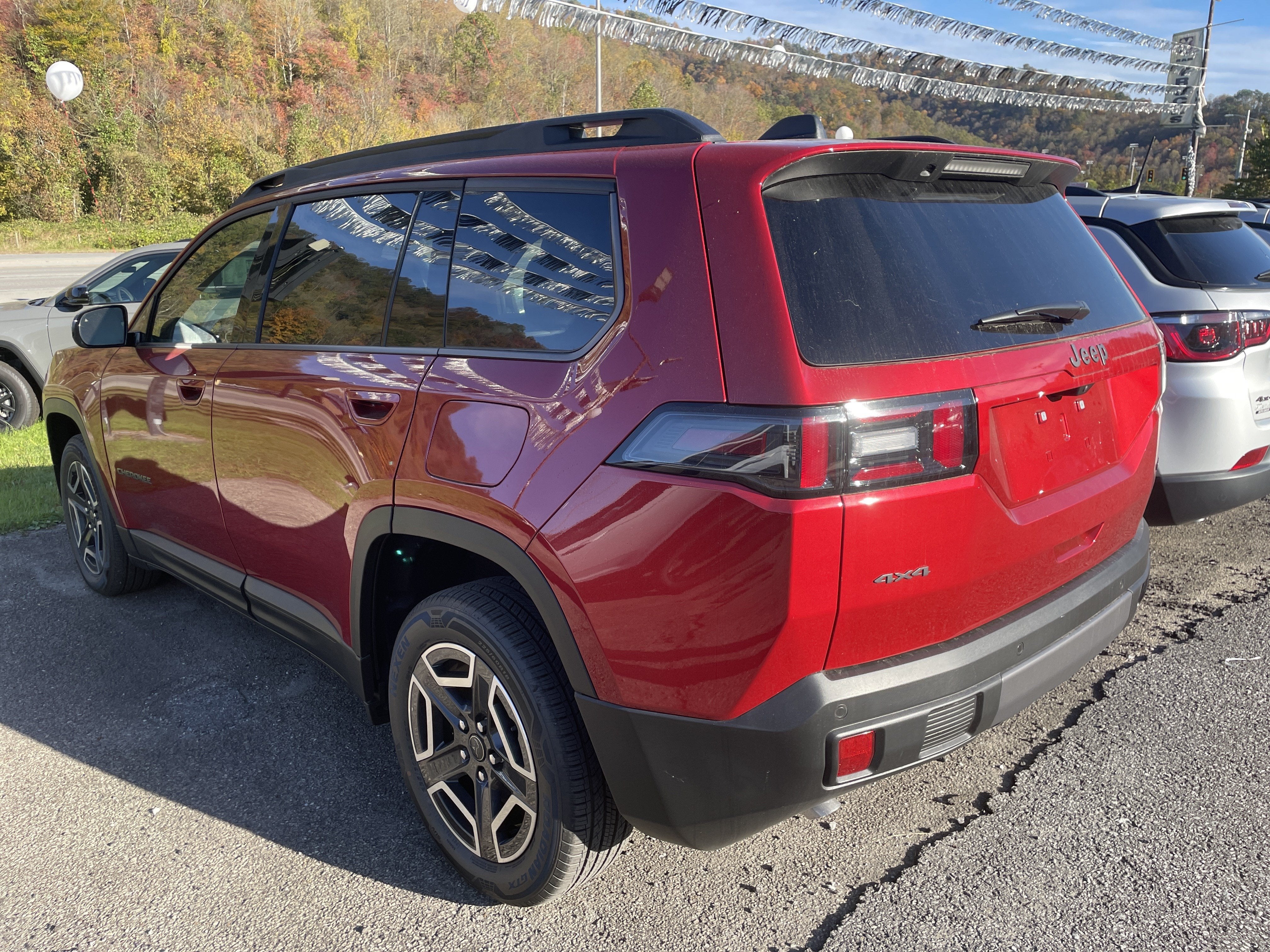 2026 Jeep Cherokee CHEROKEE LAREDO 4X4