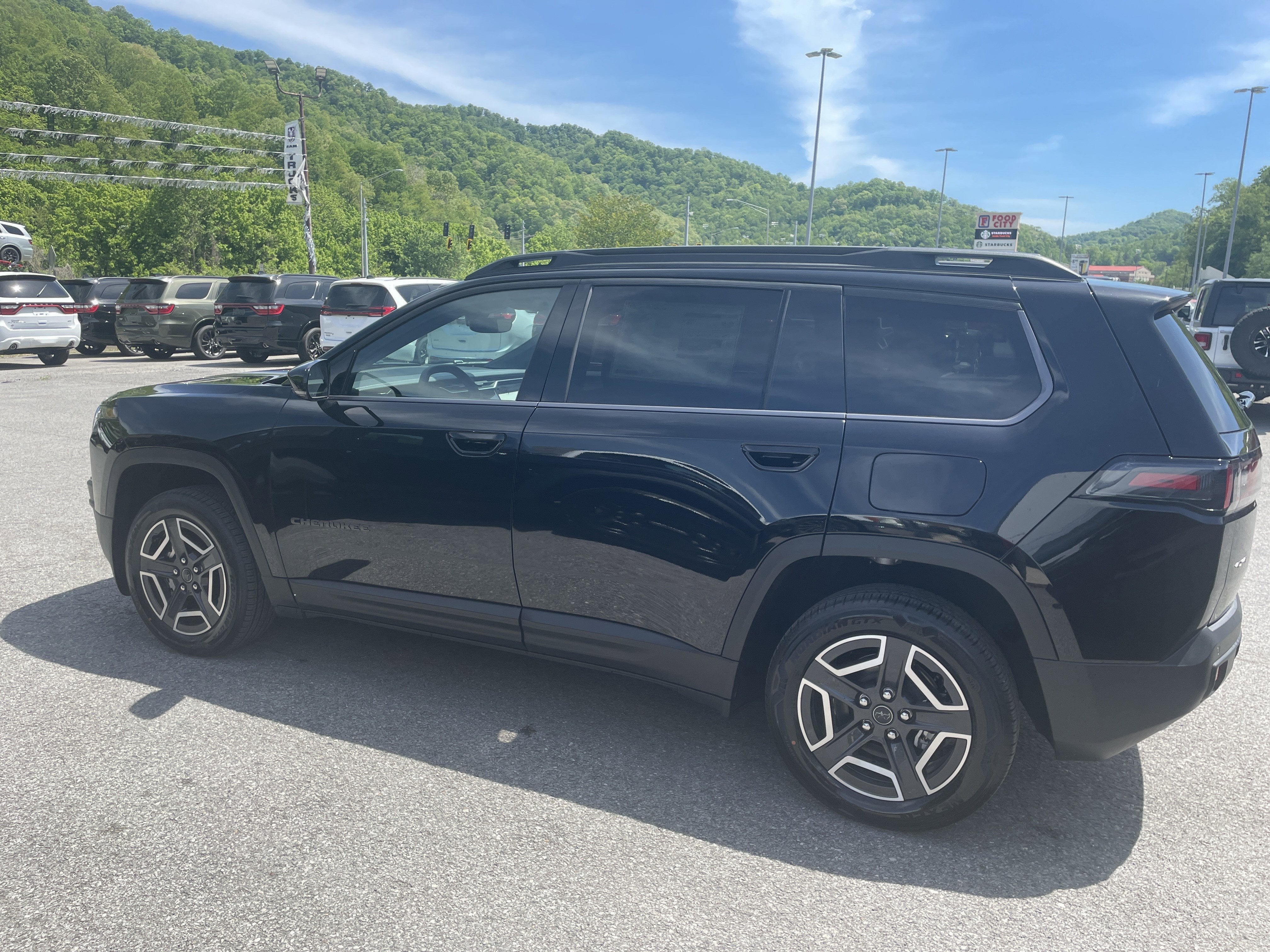 2026 Jeep Cherokee CHEROKEE LIMITED 4X4