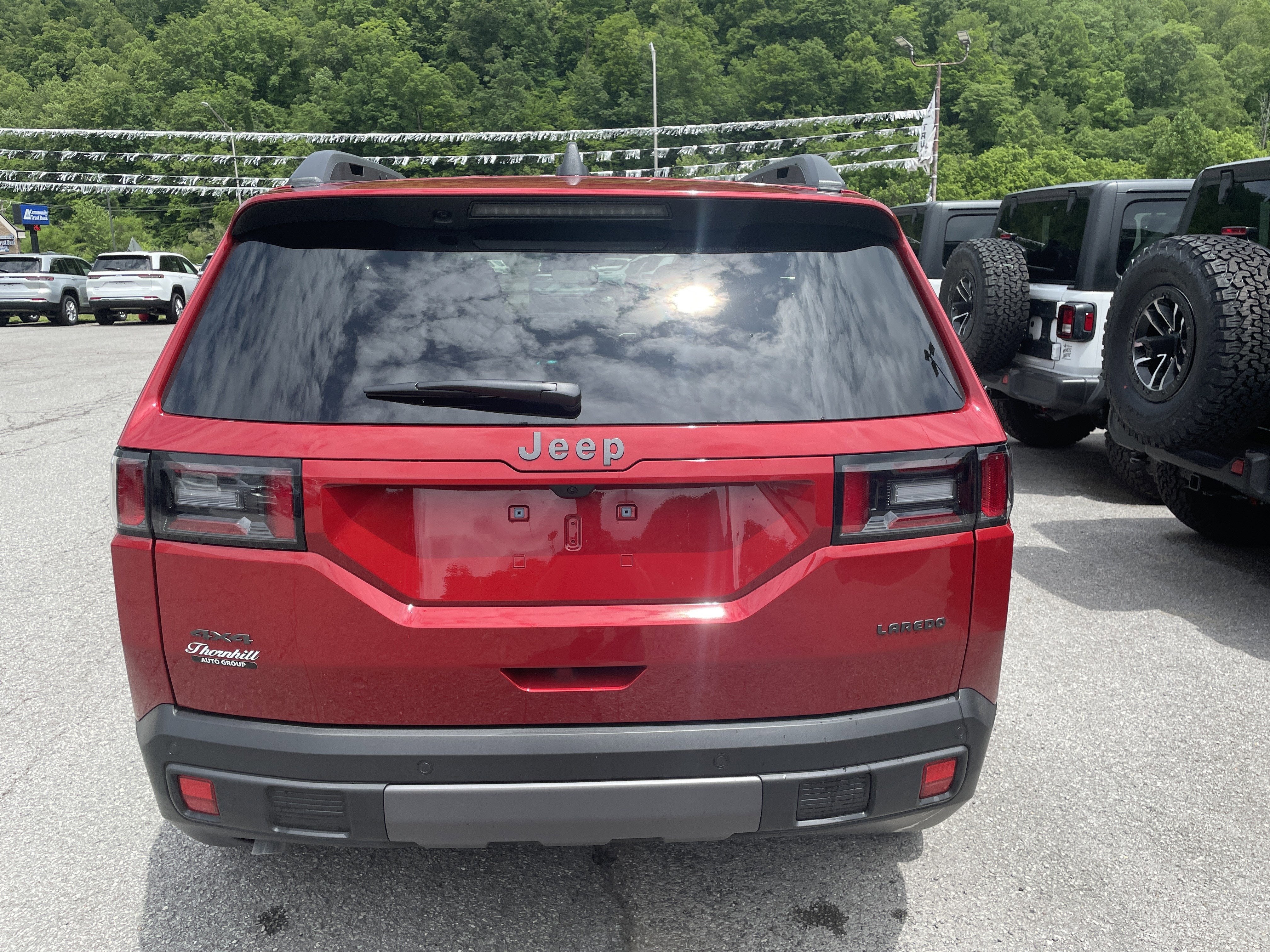 2026 Jeep Cherokee CHEROKEE LAREDO 4X4
