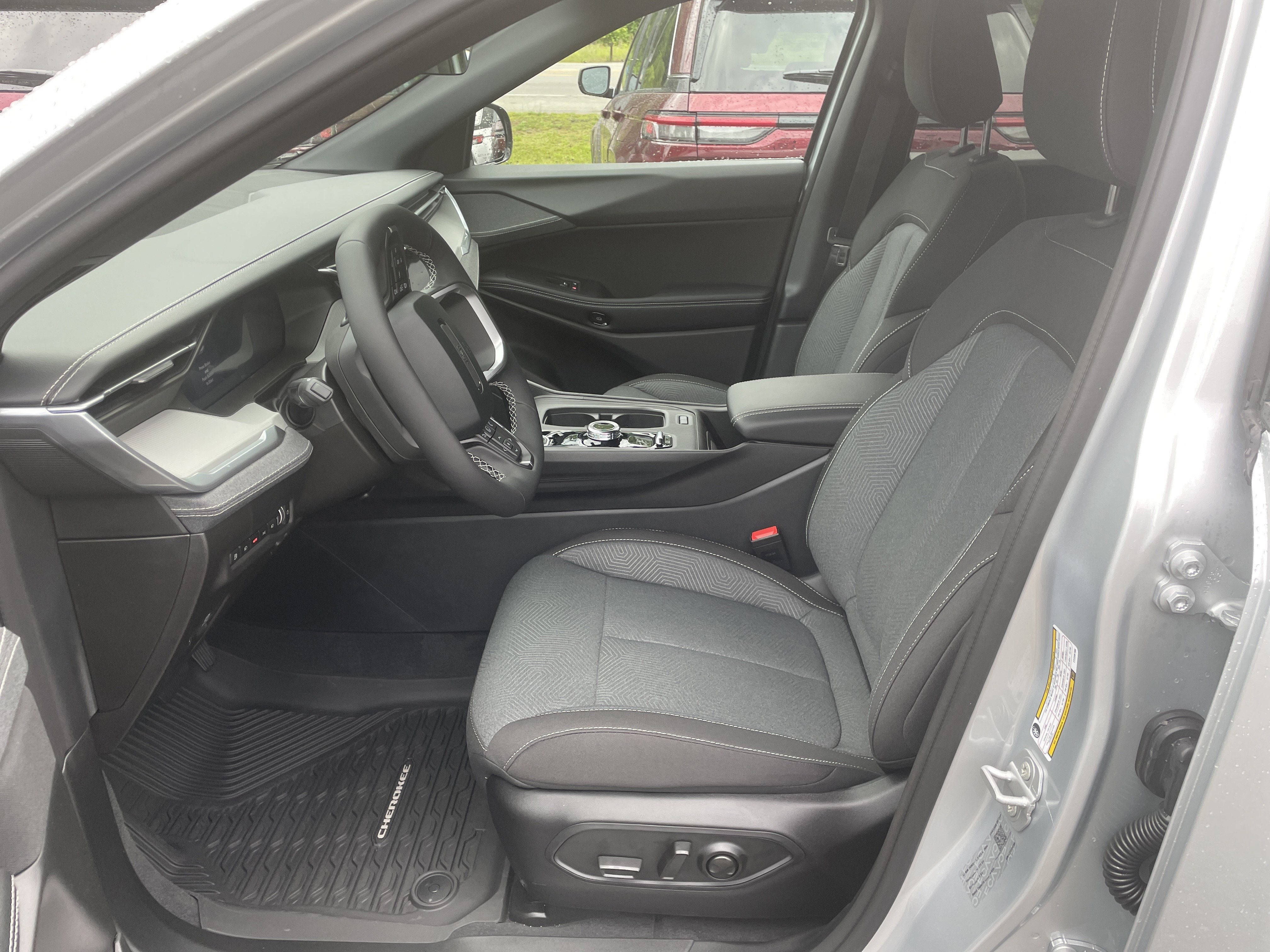 2026 Jeep Cherokee CHEROKEE LAREDO 4X4