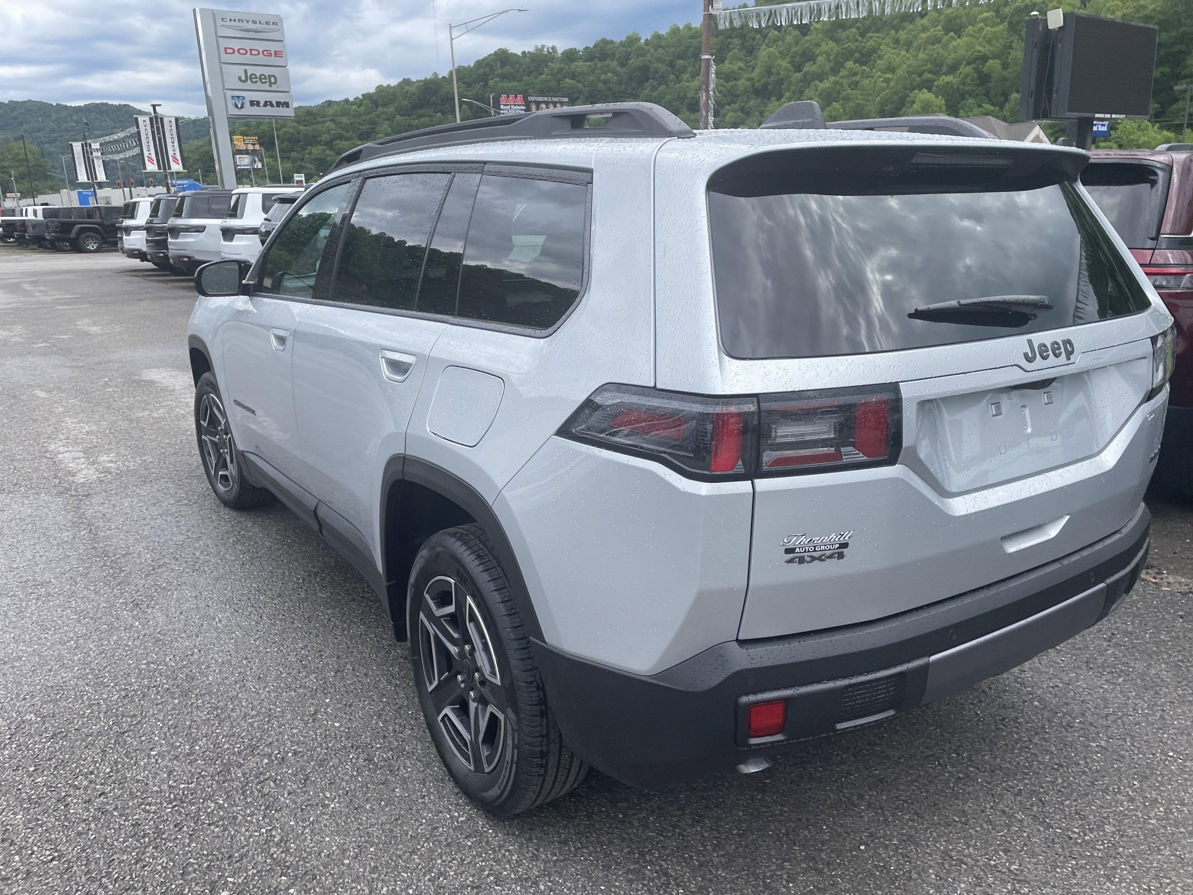 2026 Jeep Cherokee CHEROKEE LAREDO 4X4