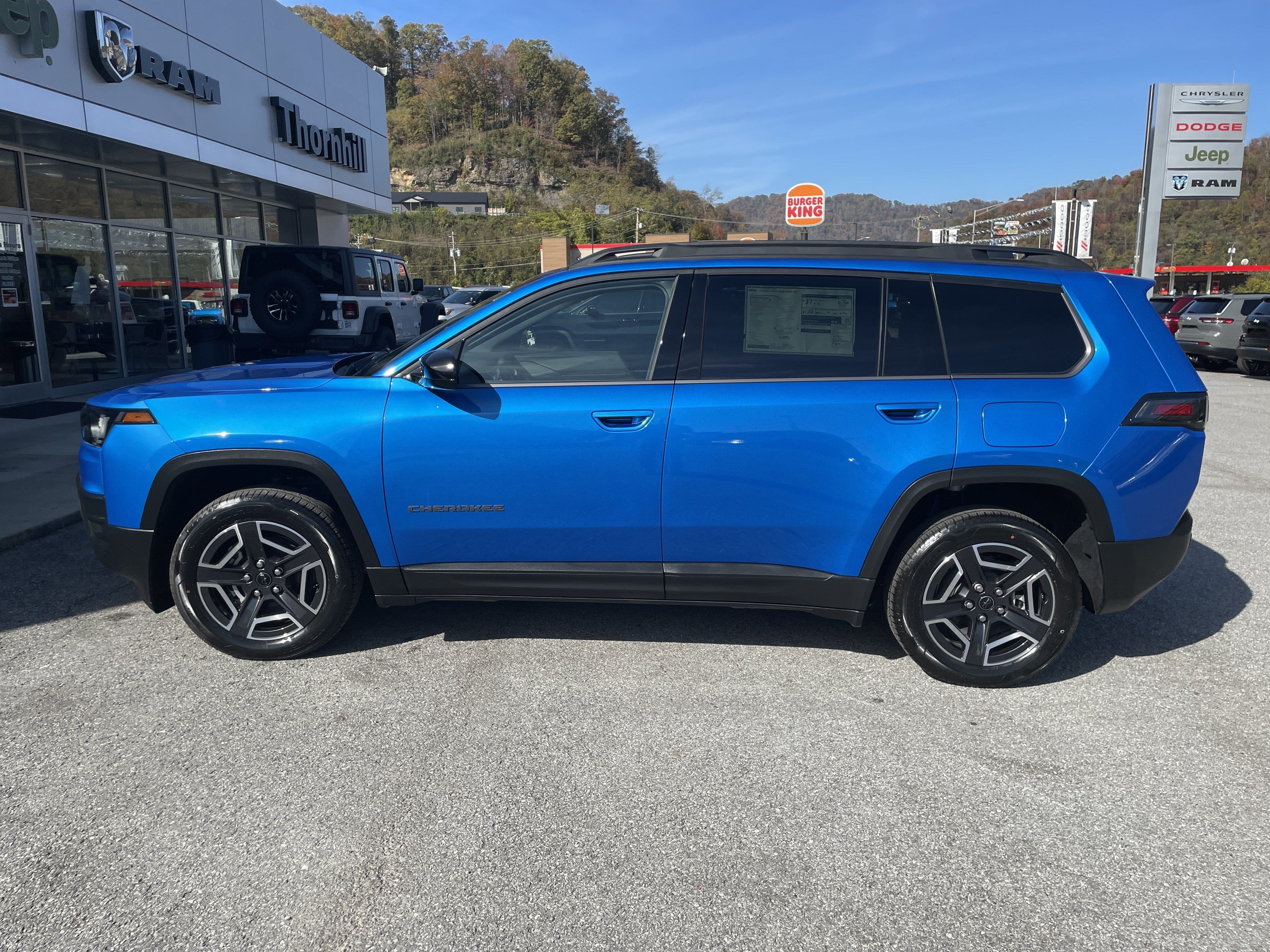 2027 Jeep Cherokee CHEROKEE LAREDO 4X4