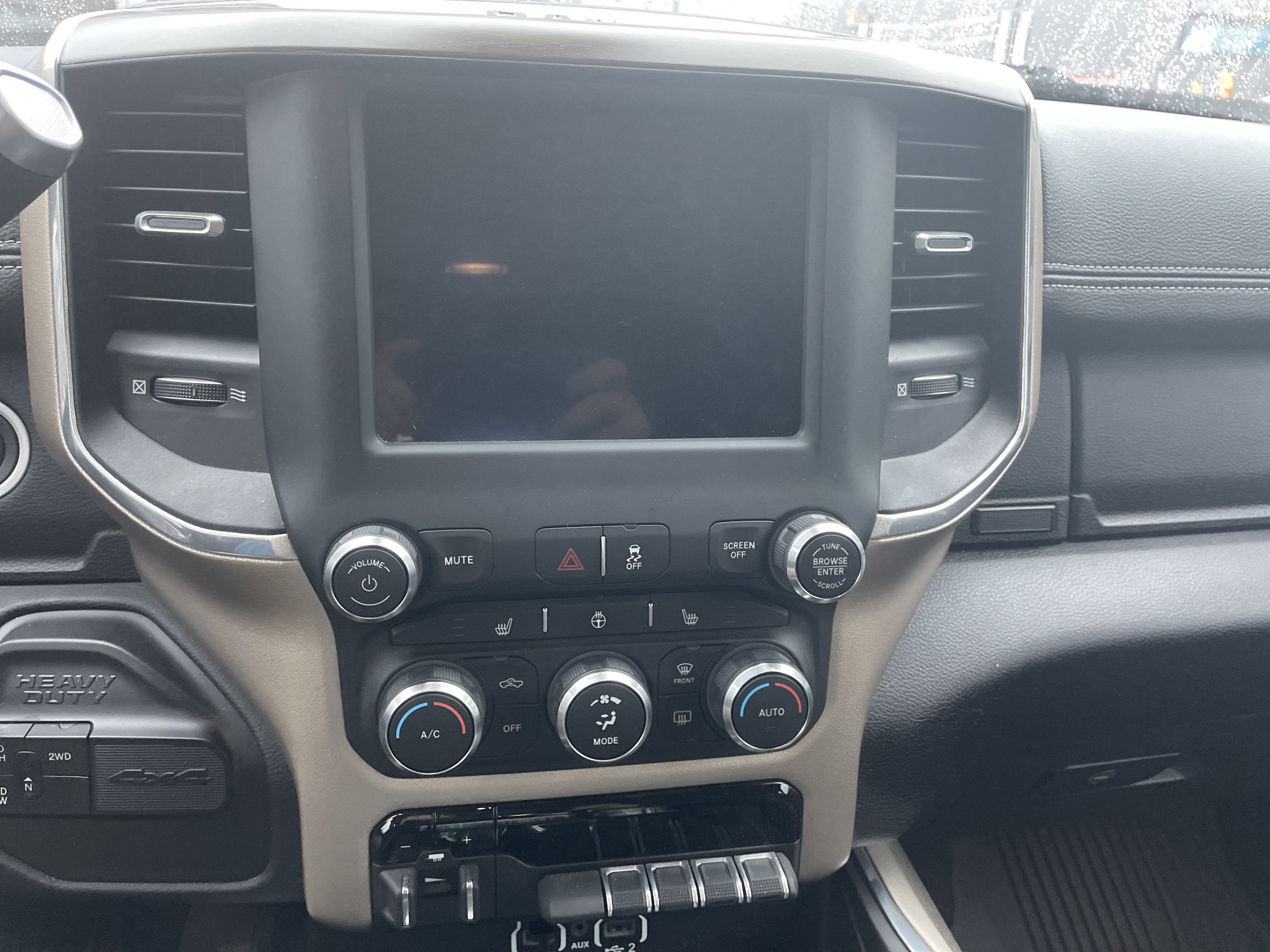 2022 RAM 3500 Laramie Crew Cab 4x4 6'4' Box