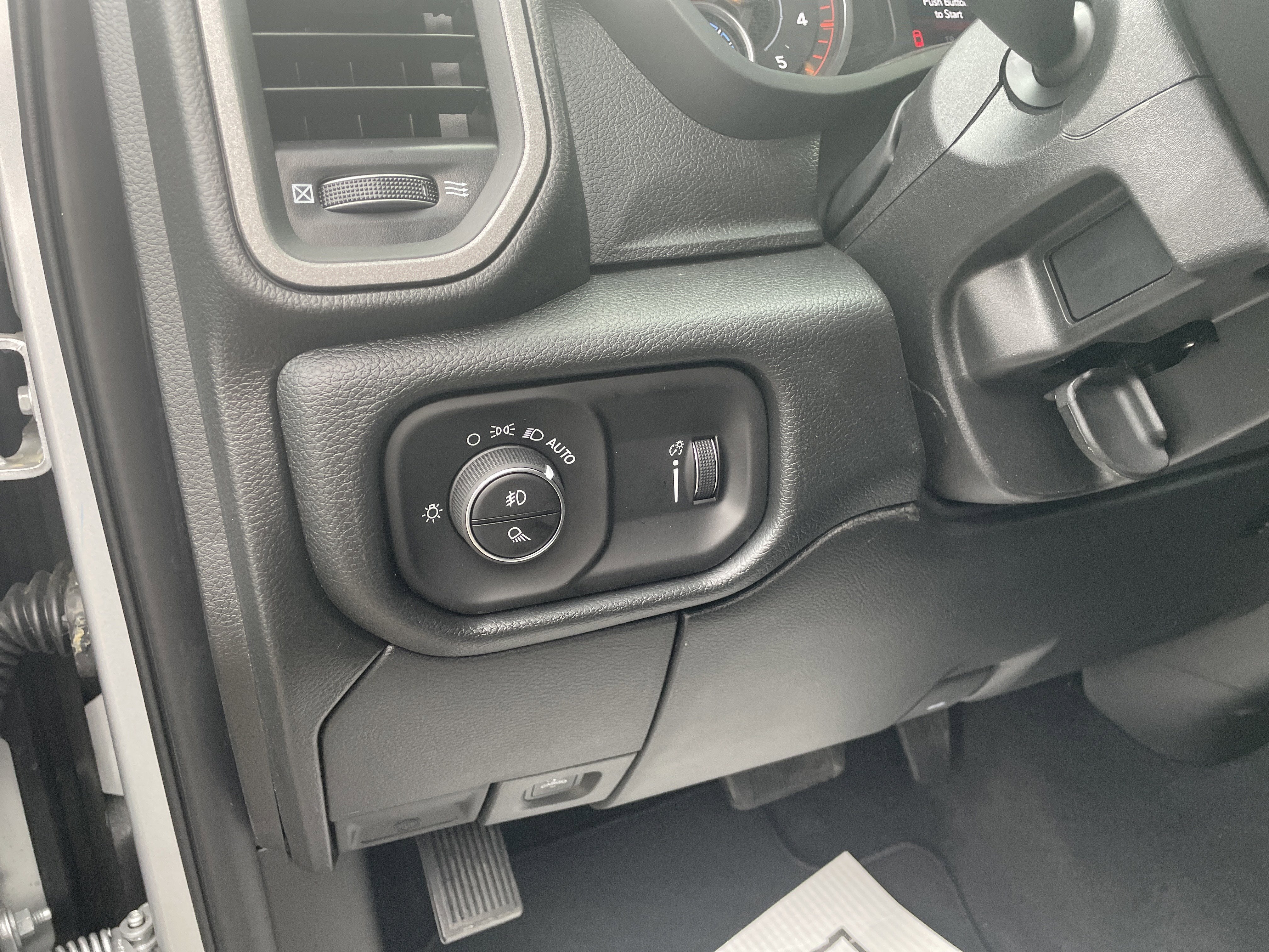 2026 RAM Ram 2500 RAM 2500 TRADESMAN CREW CAB 4X4 6'4' BOX