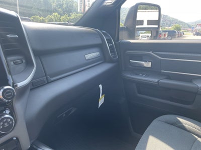 2025 RAM Ram 2500 RAM 2500 BIG HORN CREW CAB 4X4 6'4' BOX