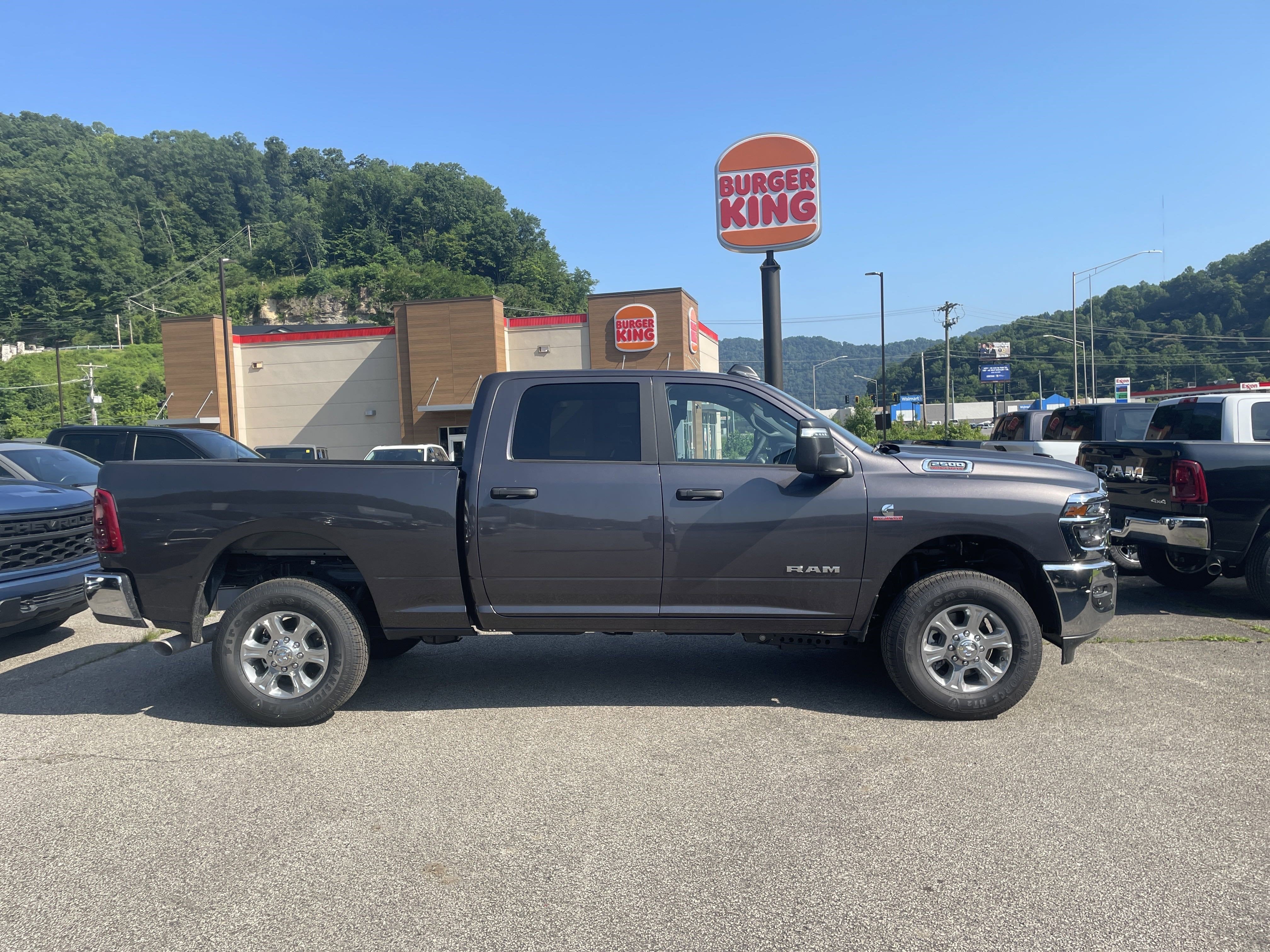 2025 RAM Ram 2500 RAM 2500 BIG HORN CREW CAB 4X4 6'4' BOX