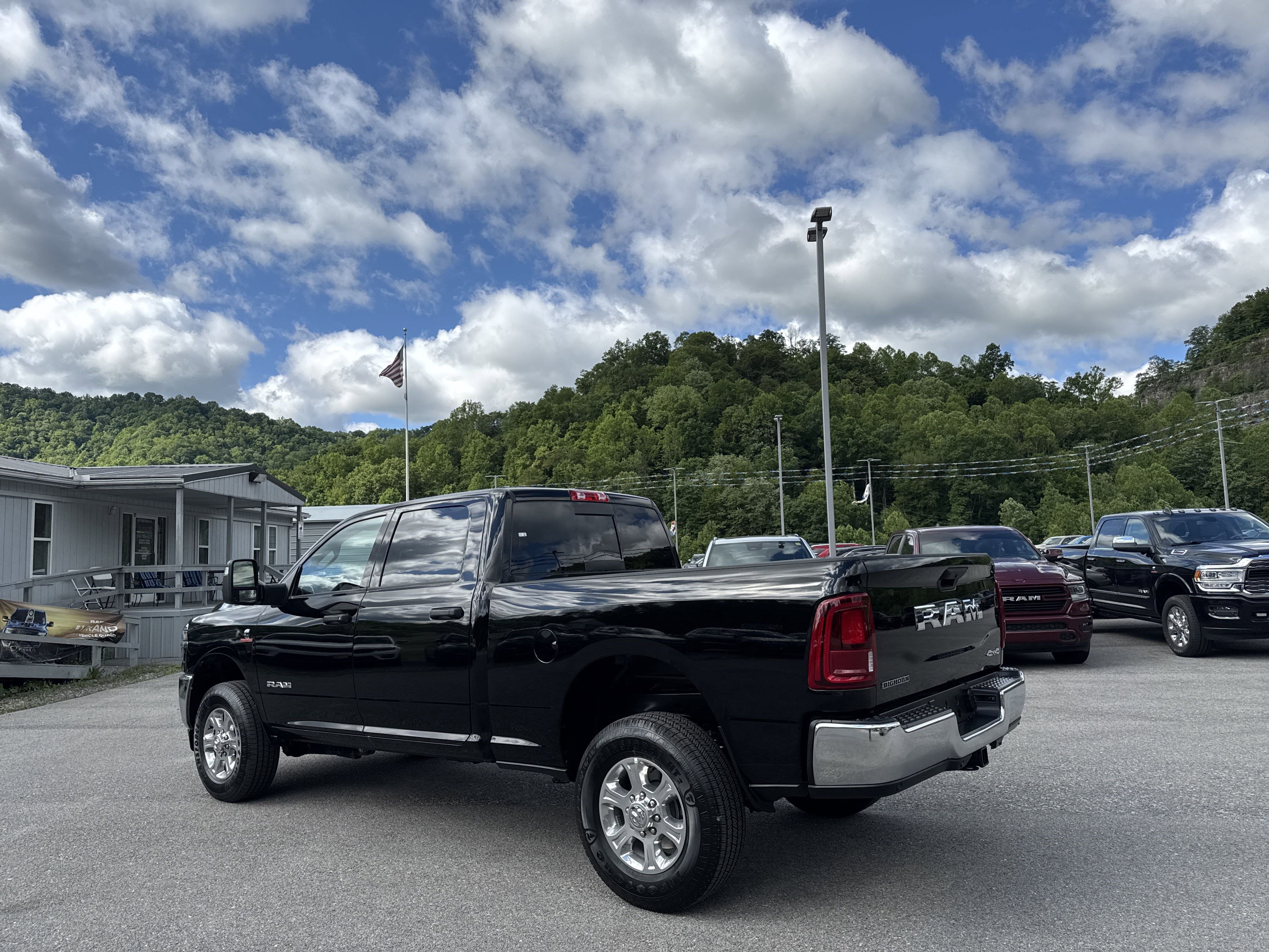 2025 RAM Ram 2500 RAM 2500 BIG HORN CREW CAB 4X4 6'4' BOX